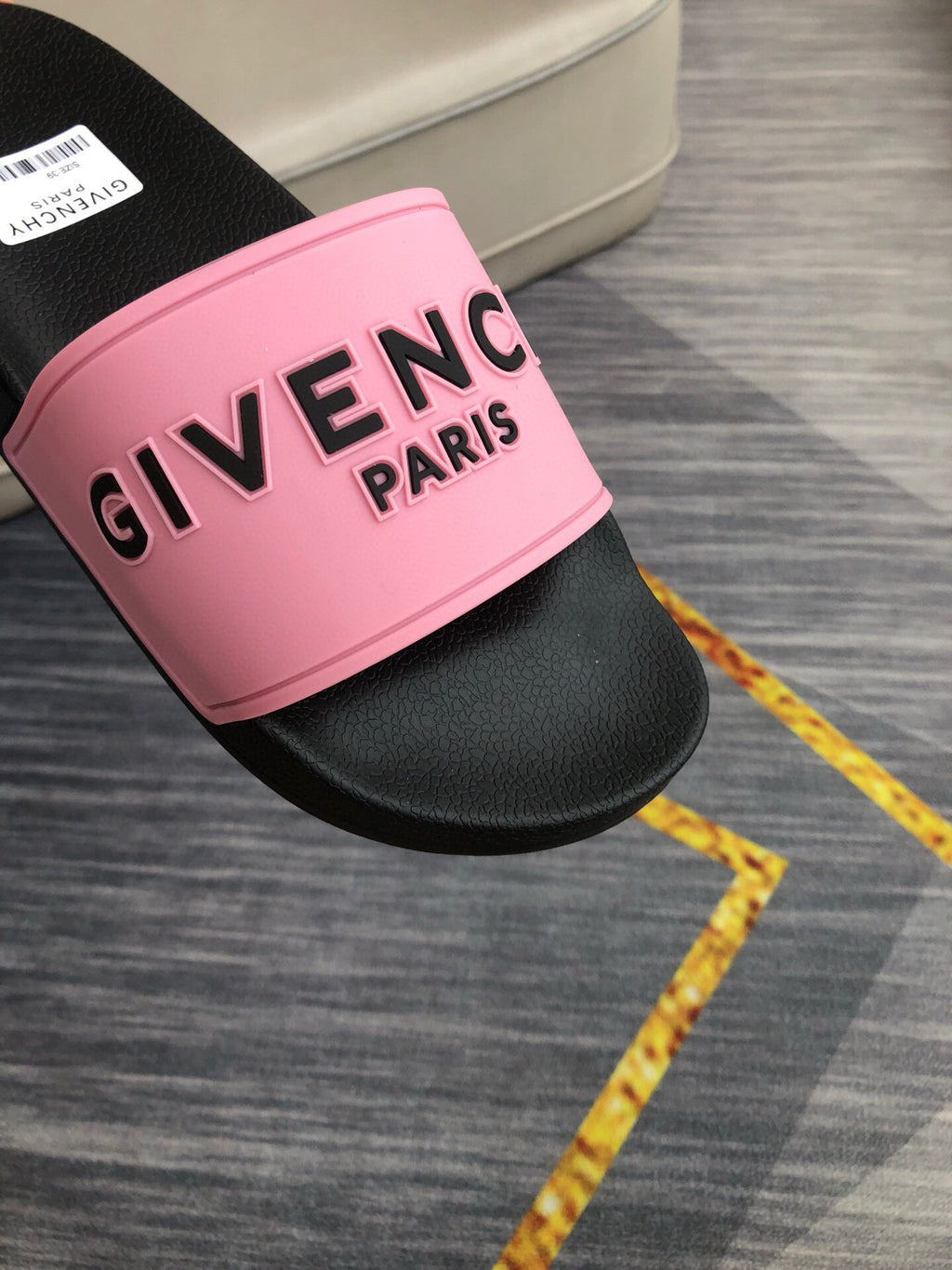 Z5Z35GV265 Popular Slippers
