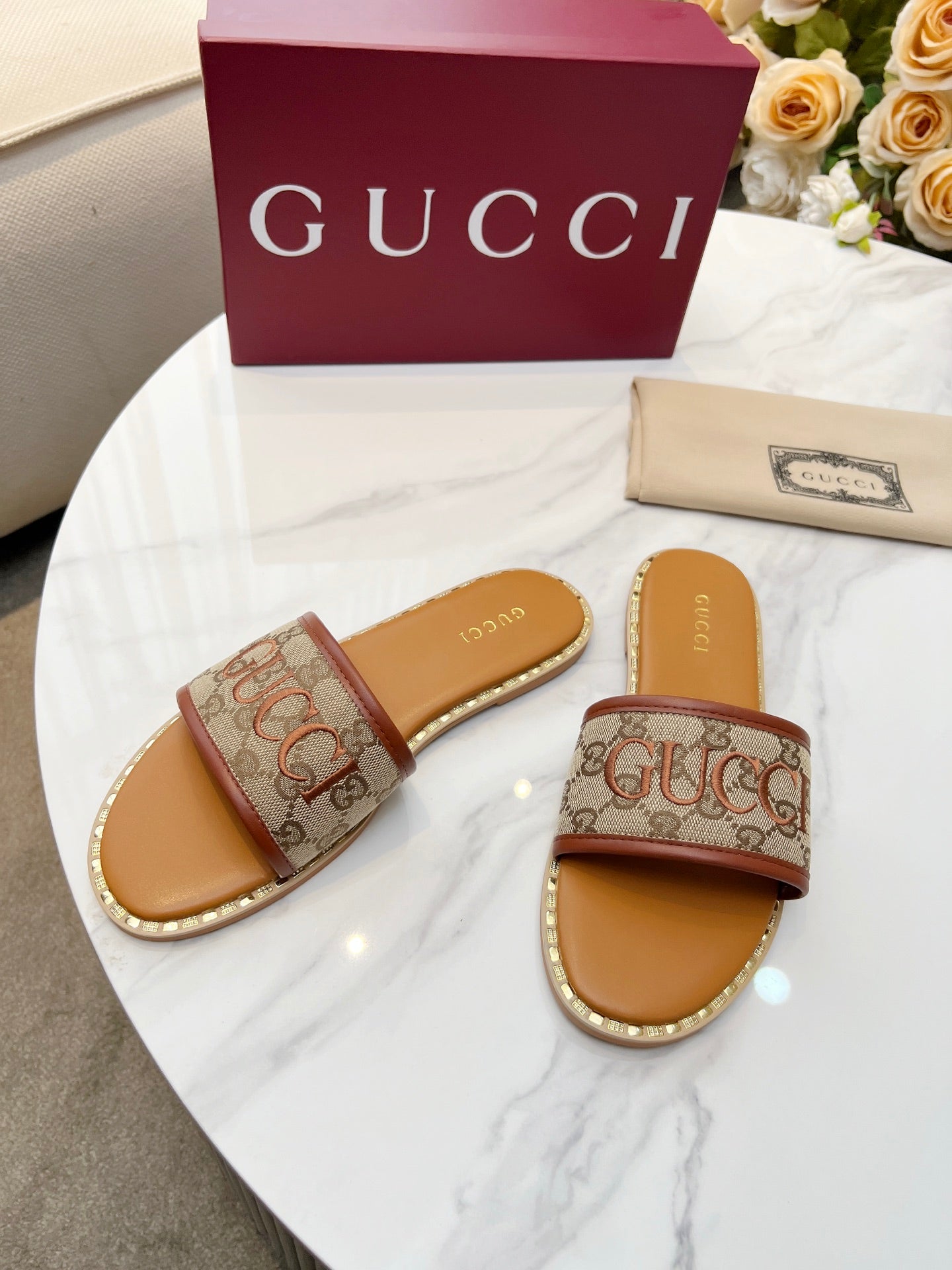Z2Q55B29 Popular high-quality  Shoes