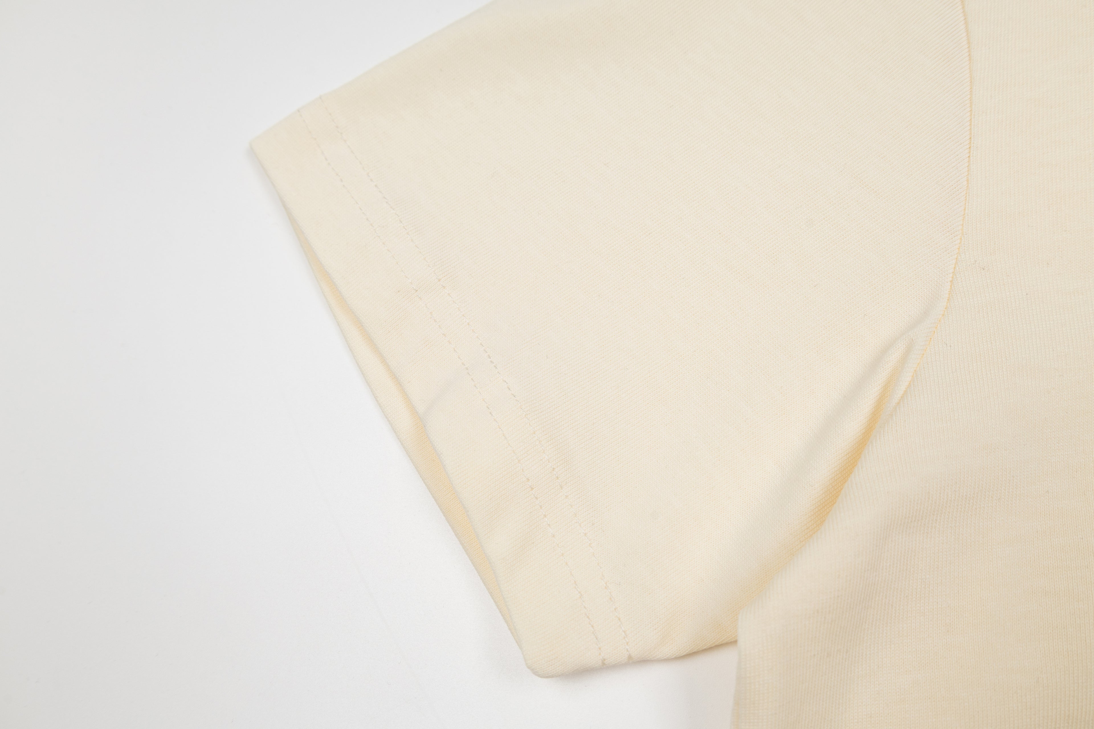 U1R76B32 Popular T-shirts