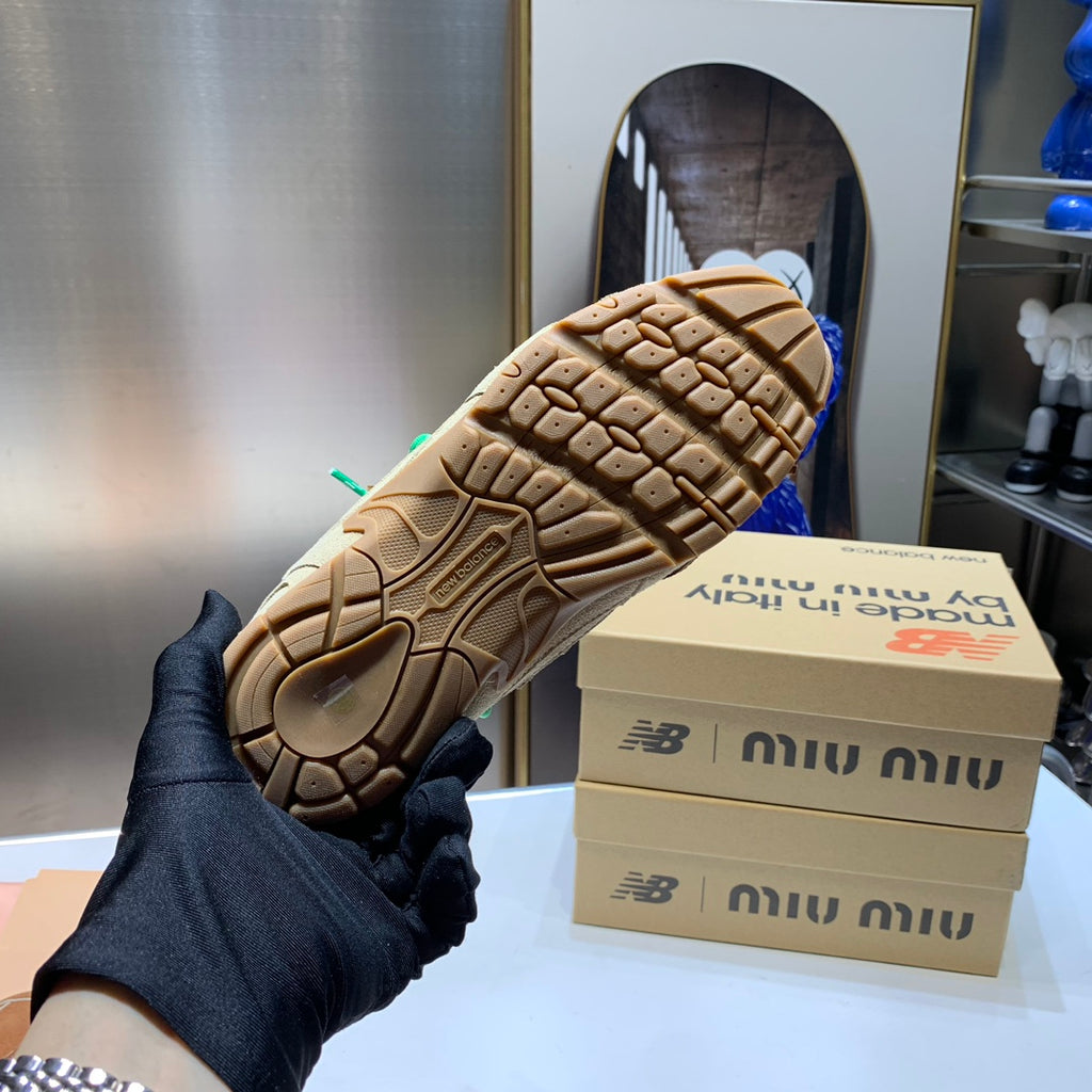 Z1P54A118 Popular shoes