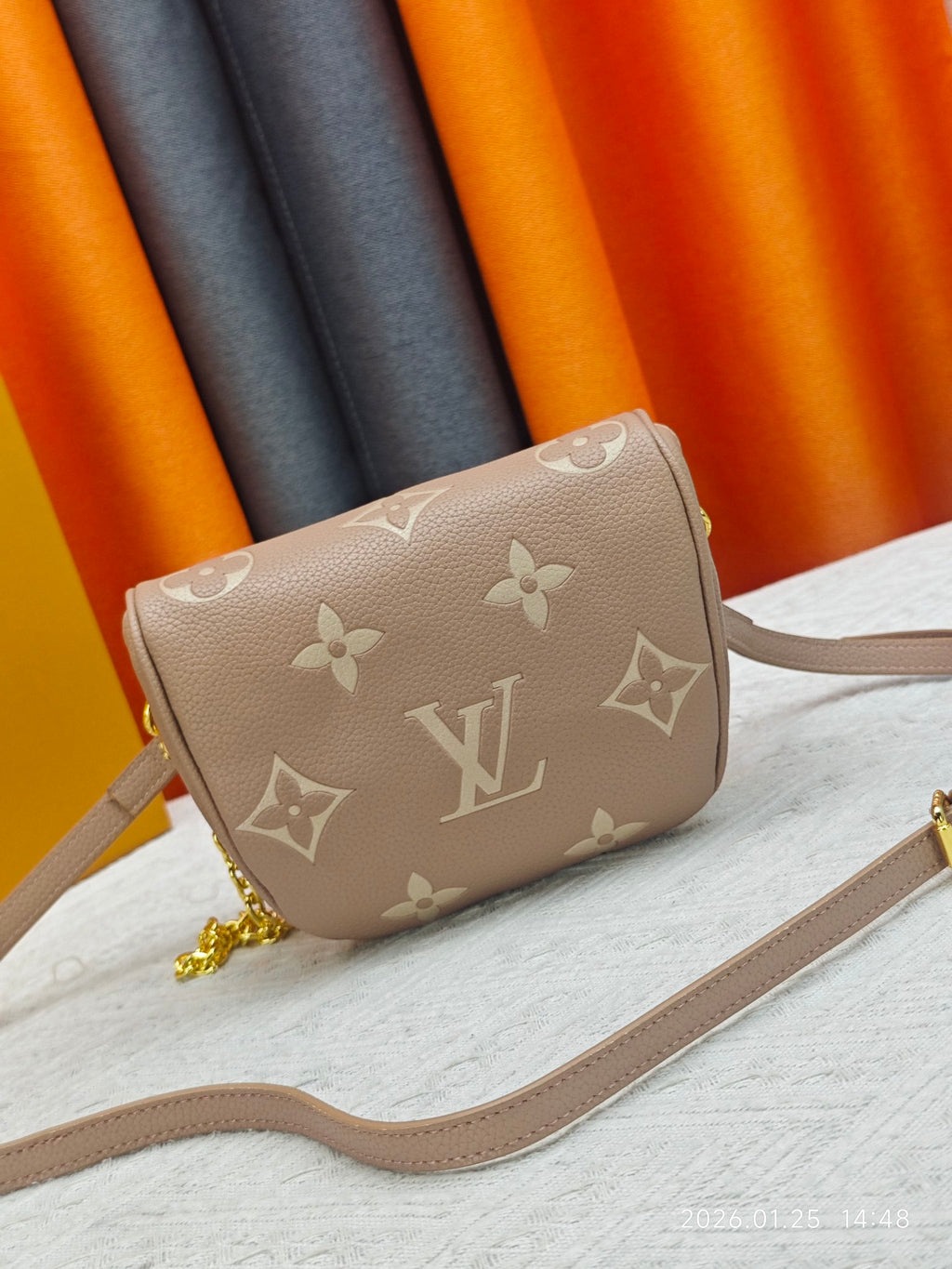 B1P46E74 Popular  bag