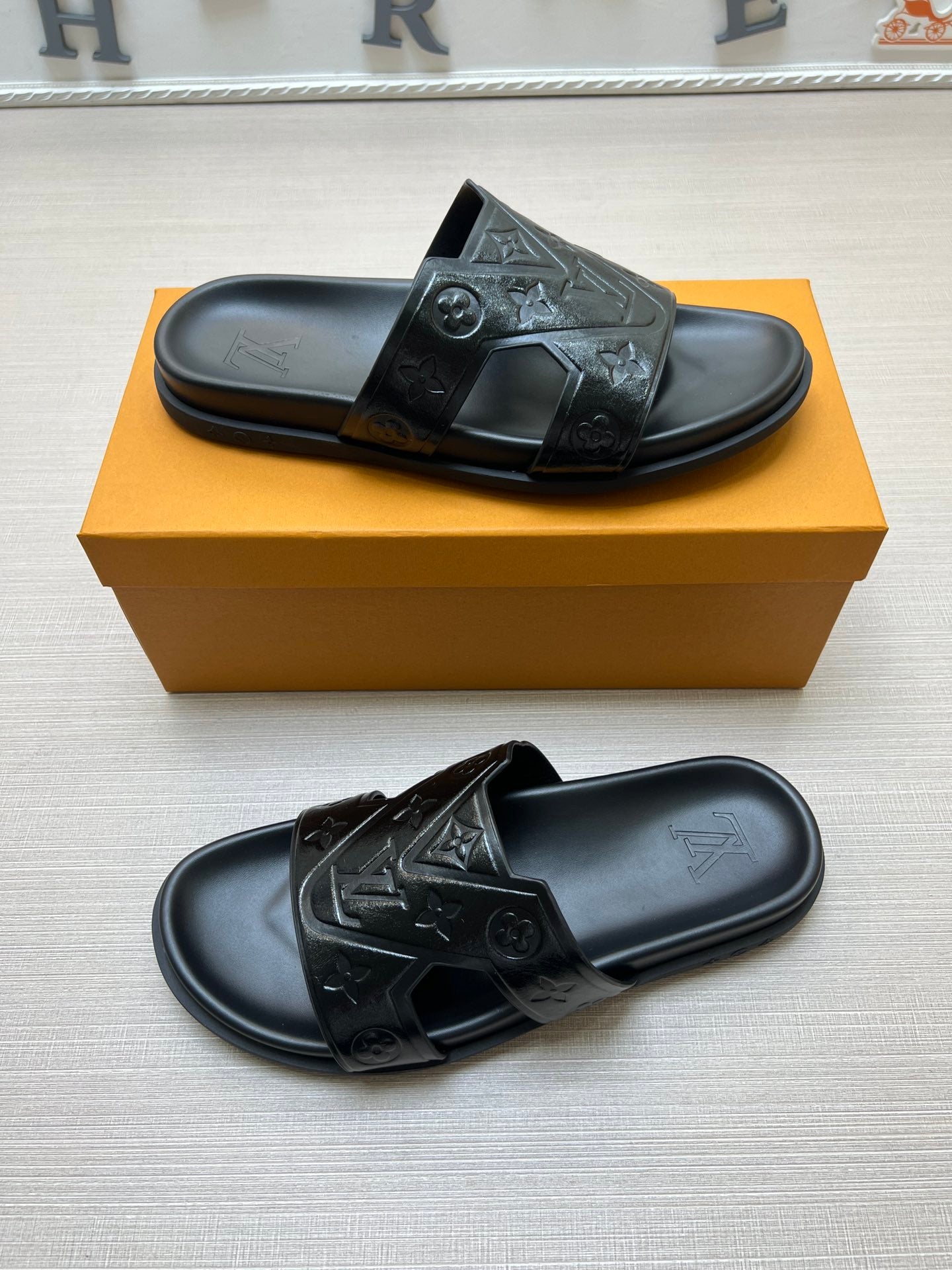 Z5ZE67 Popular slippers