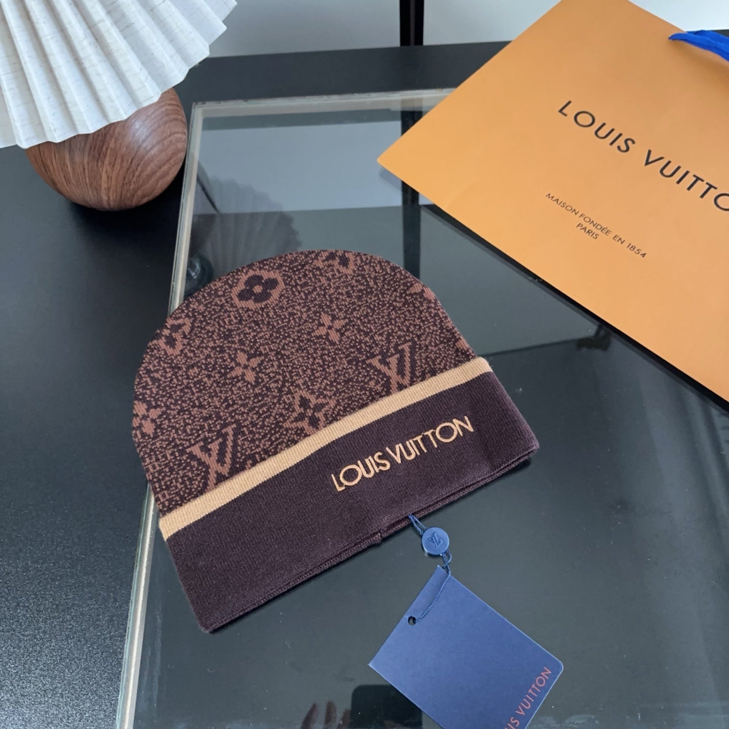 M1R86E19 Popular hats