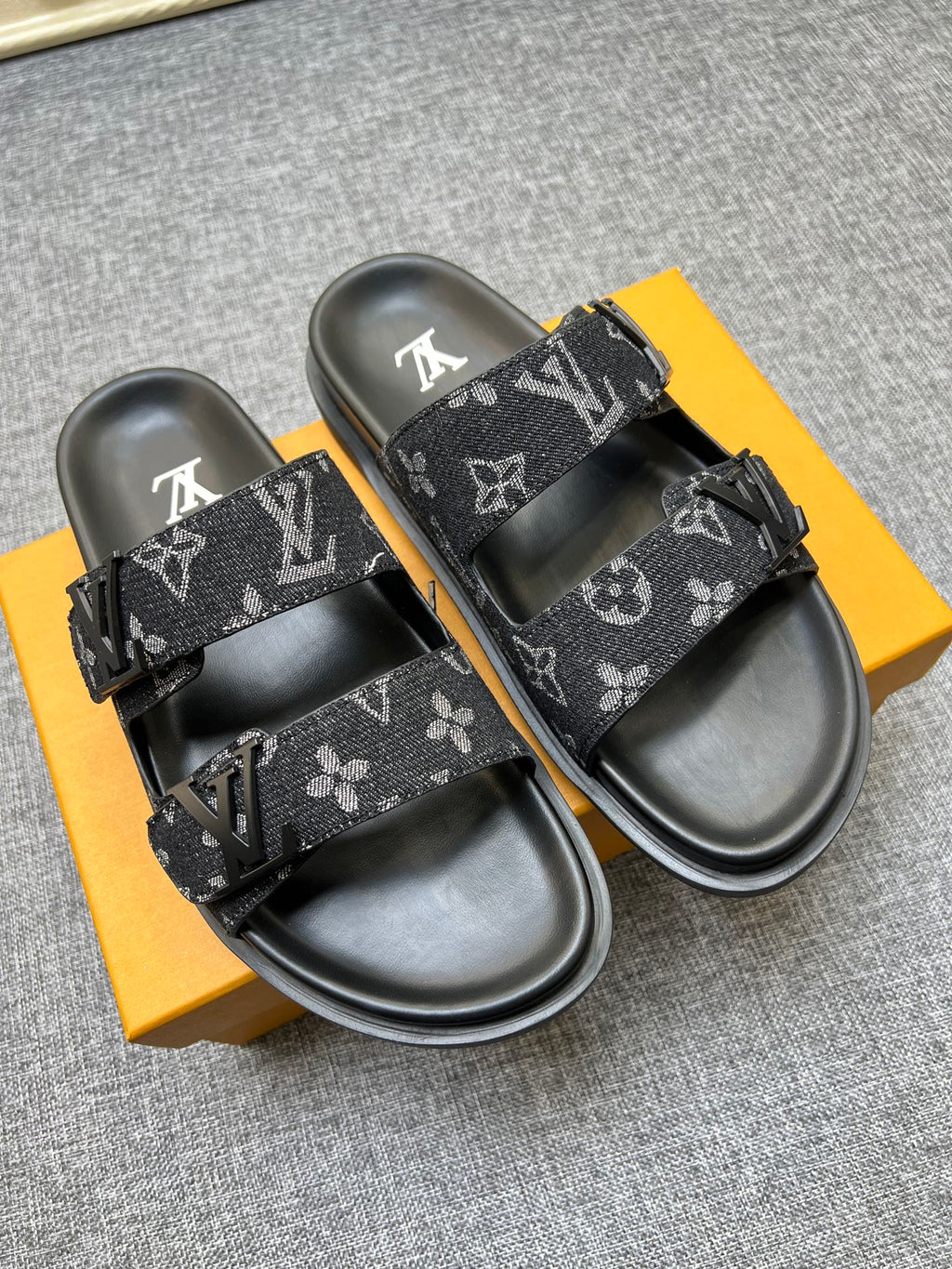 Z5R35E2 Popular Slippers shoes