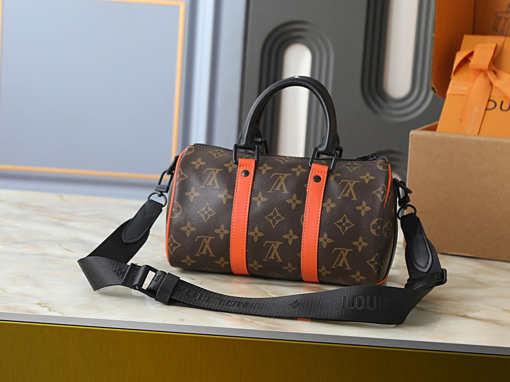 B1R76E52 Popular leather bag