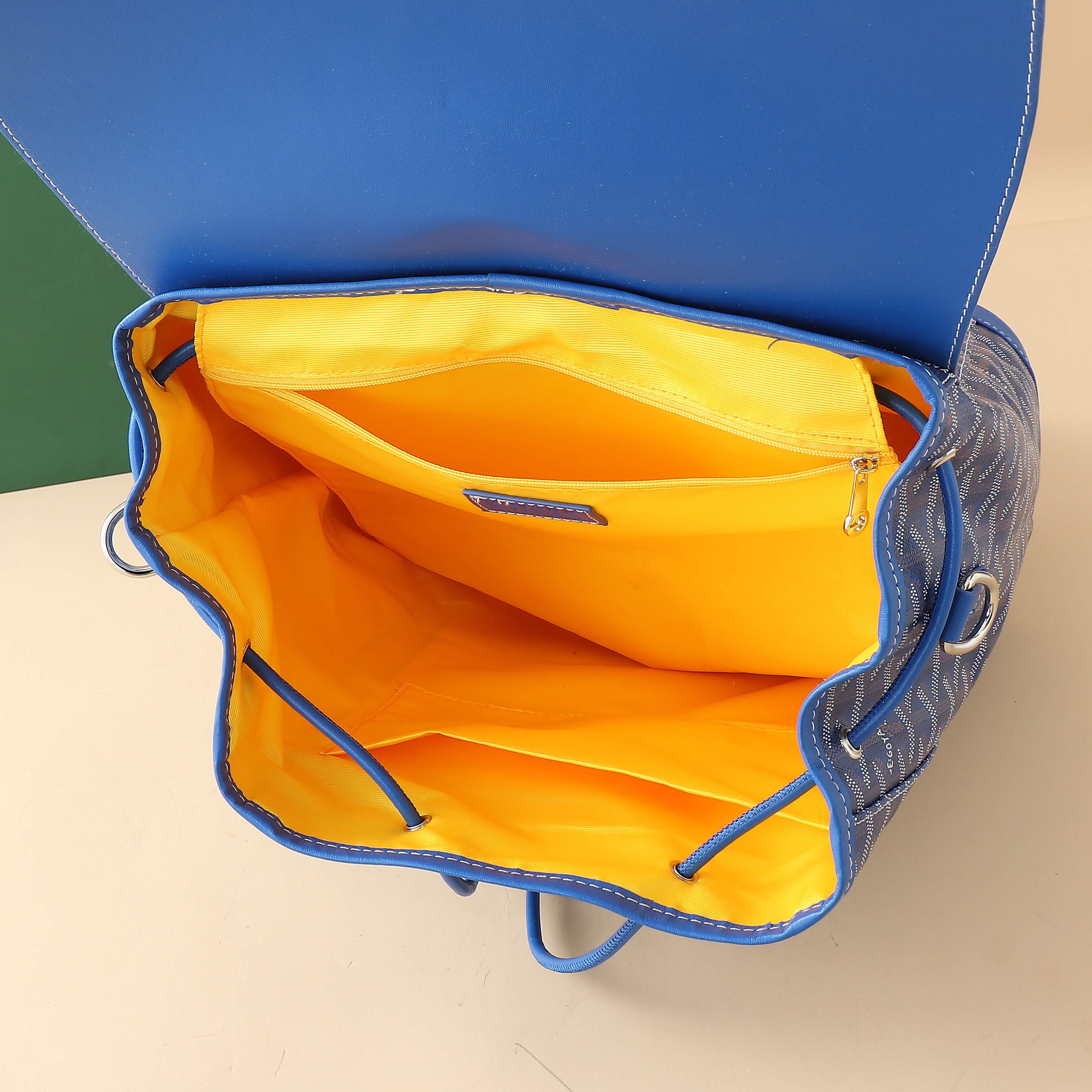 B1W35A104 Popular bag