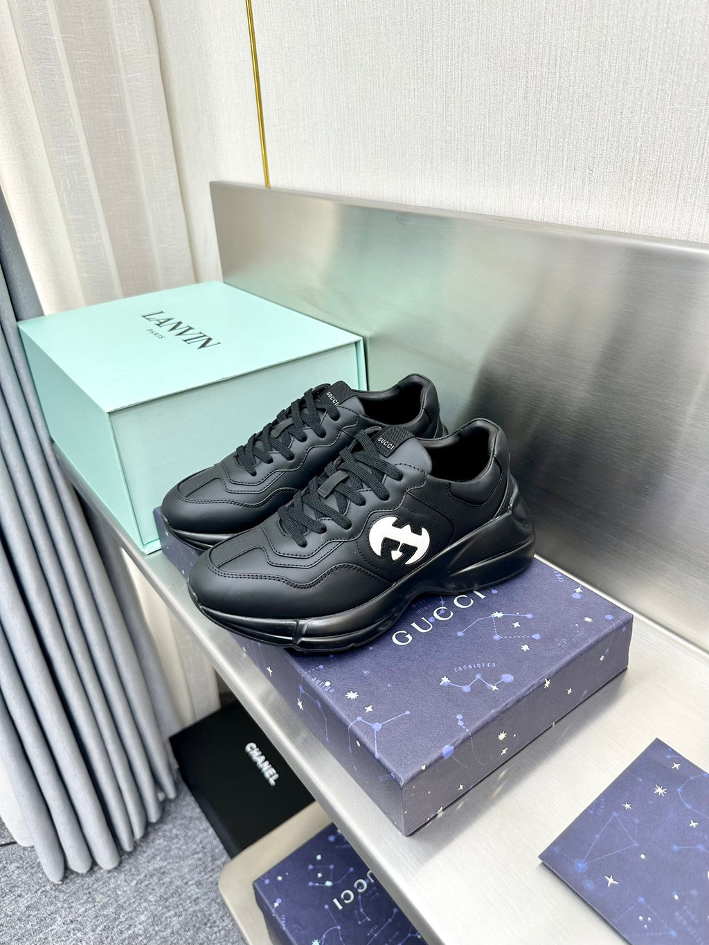 Z2Q95B152  Popular high-quality Shoes