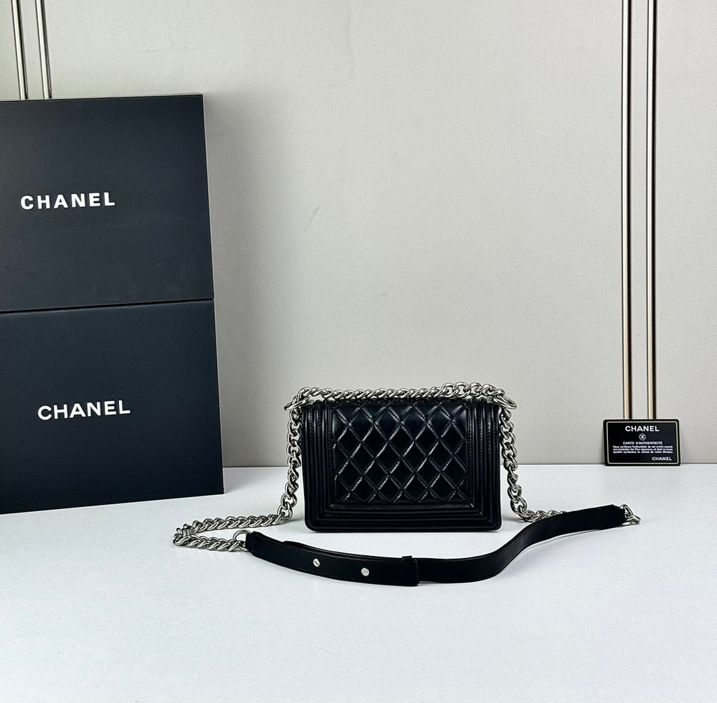 B1P36C16 Popular leather bag