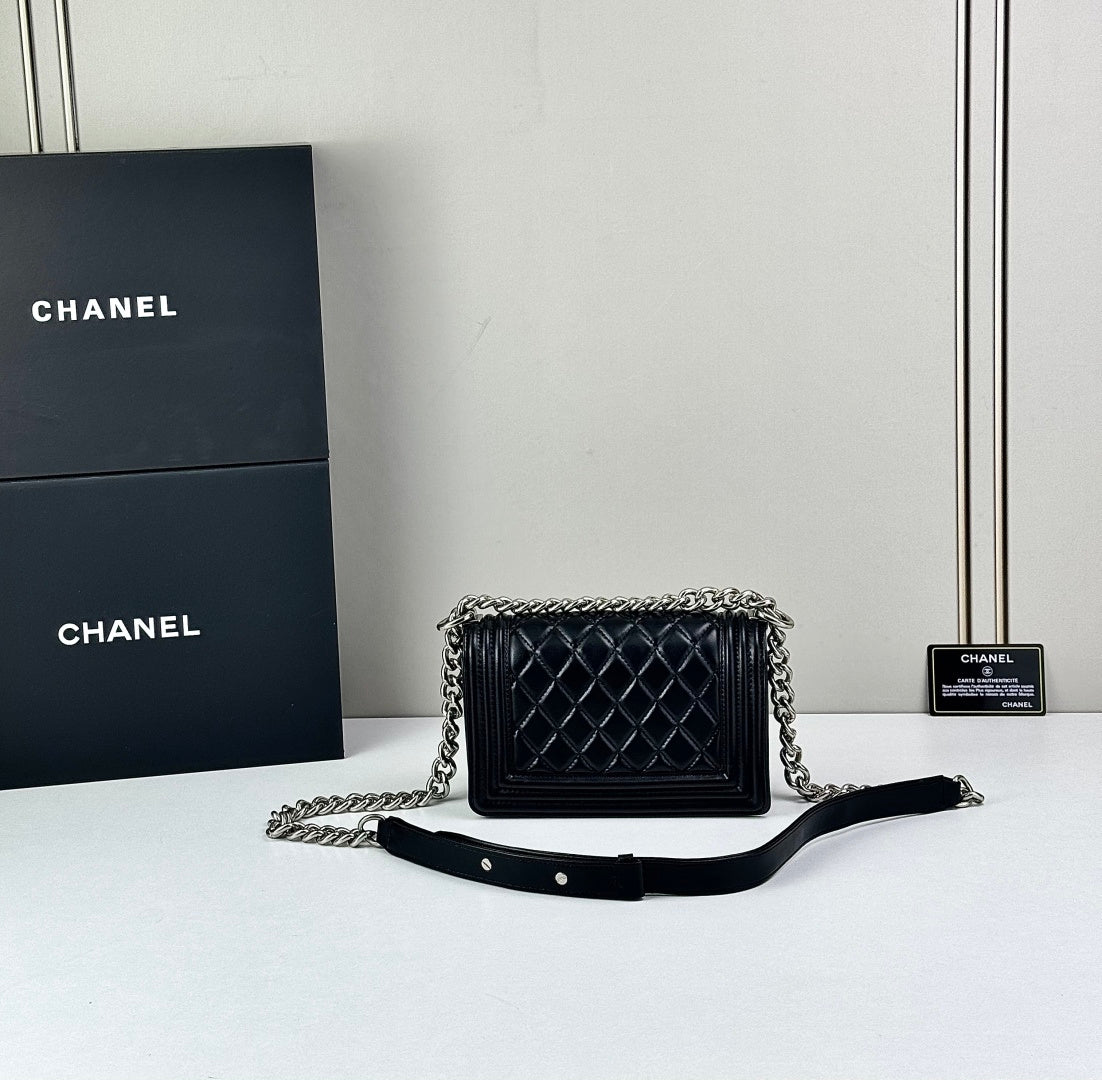 B1P36C16 Popular leather bag
