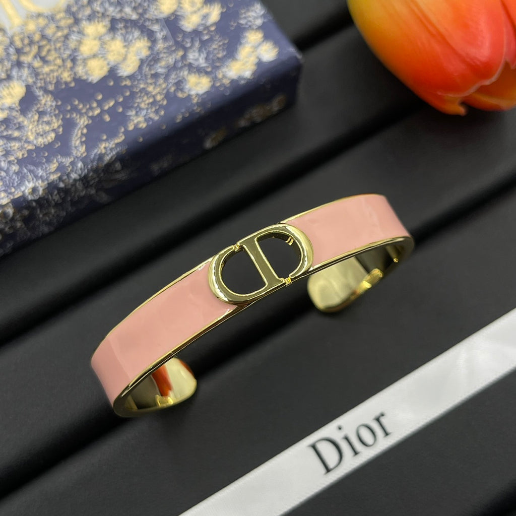 X1Z94D671K  Popular Bracelets