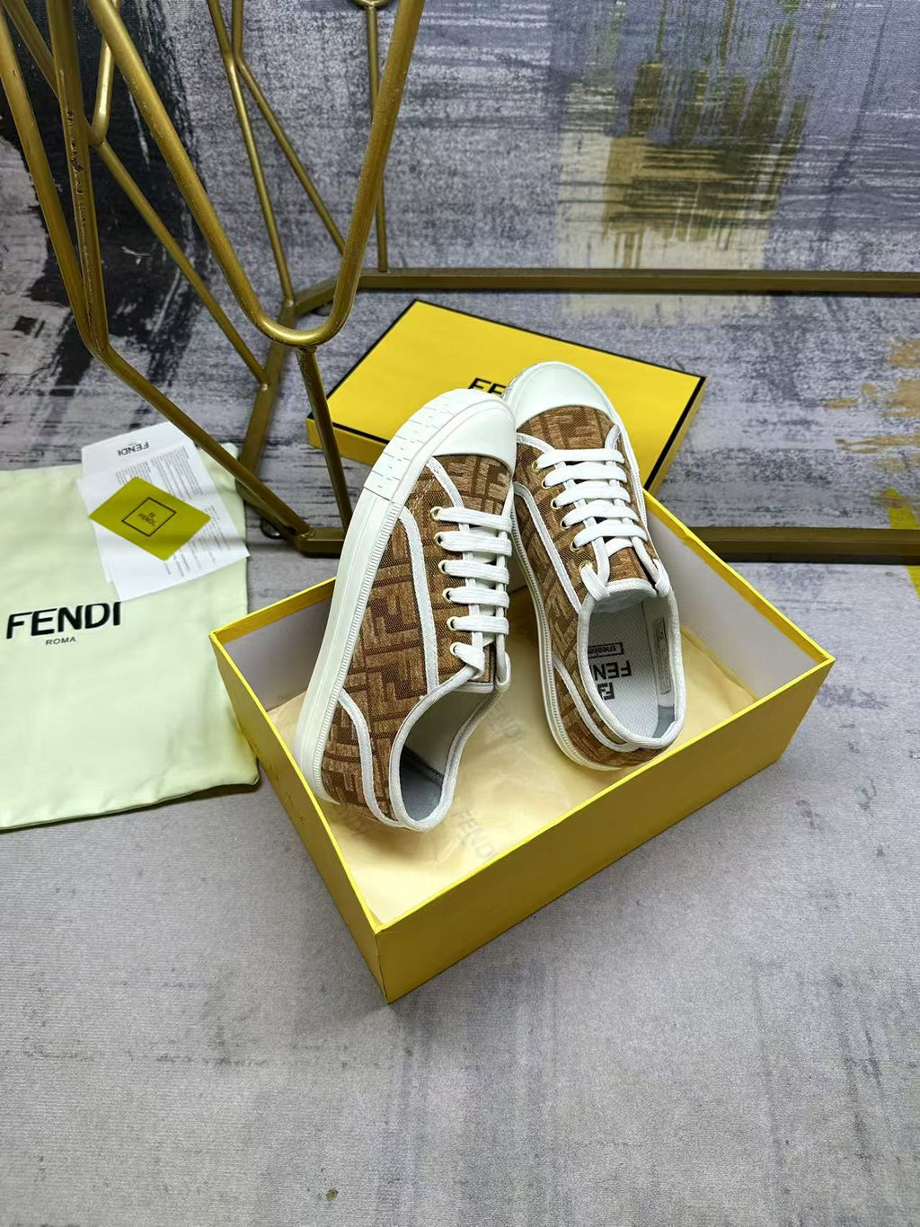 Z2Q105F186 Popular high-quality  shoes