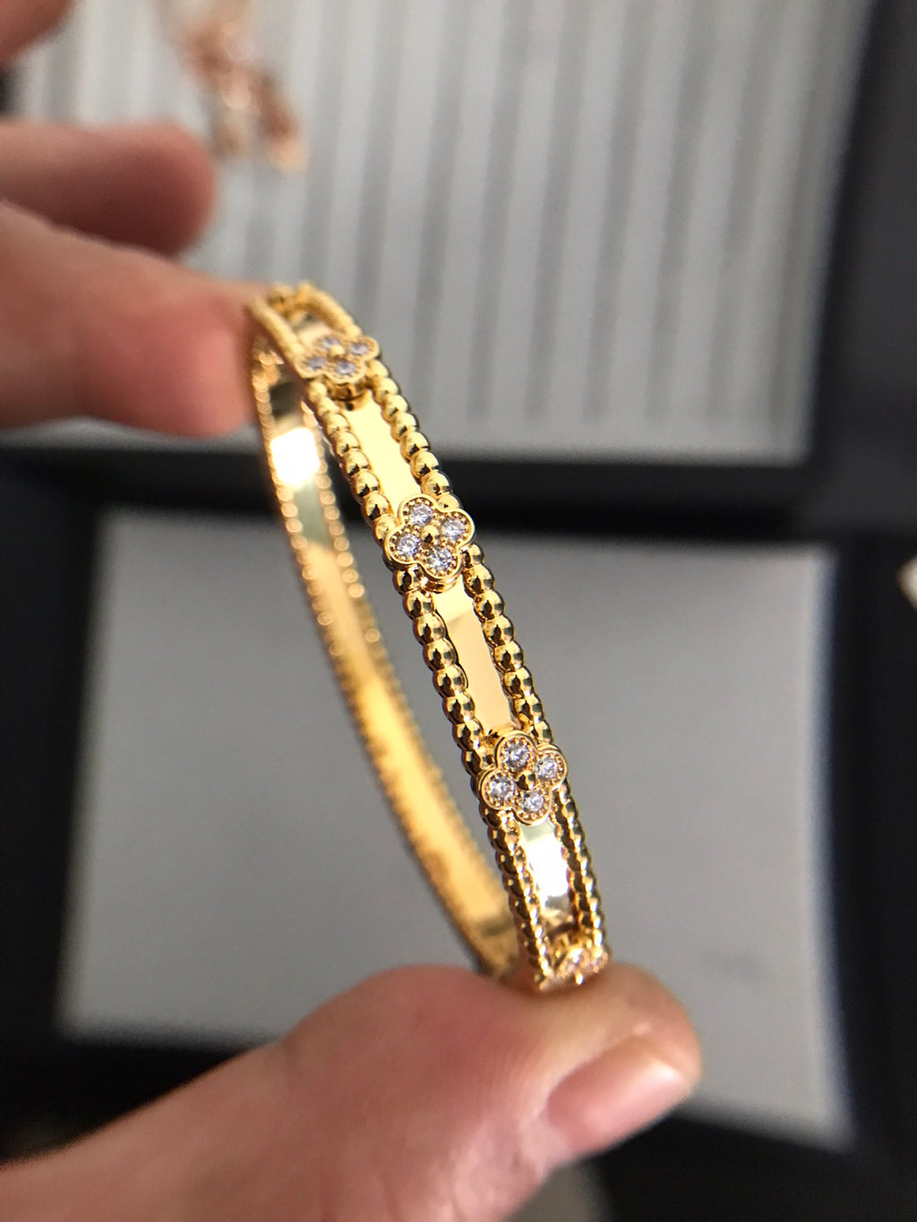 X5Q85VC81K  Popular Bracelets