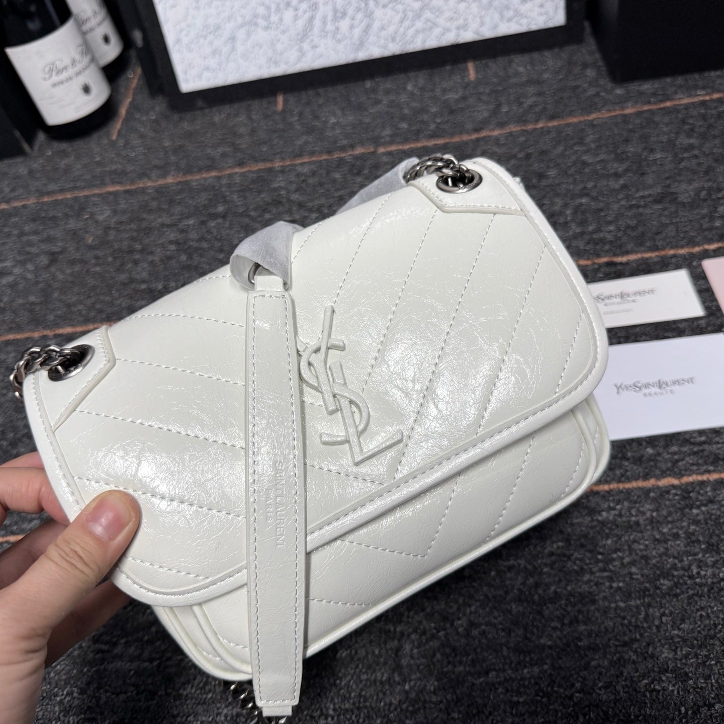 B1R76SL17 Popular leather bag