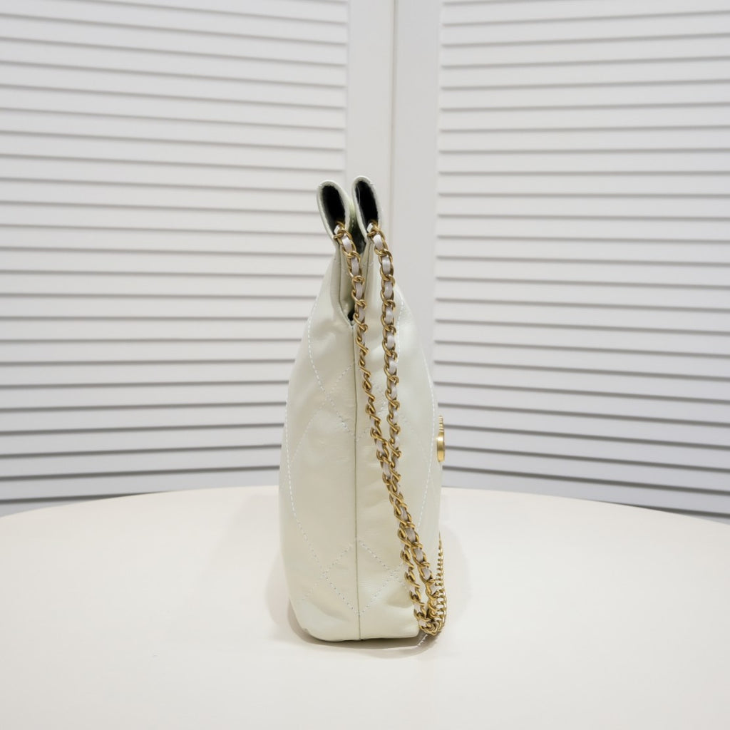 B1X43C70 Popular  leather bag 
