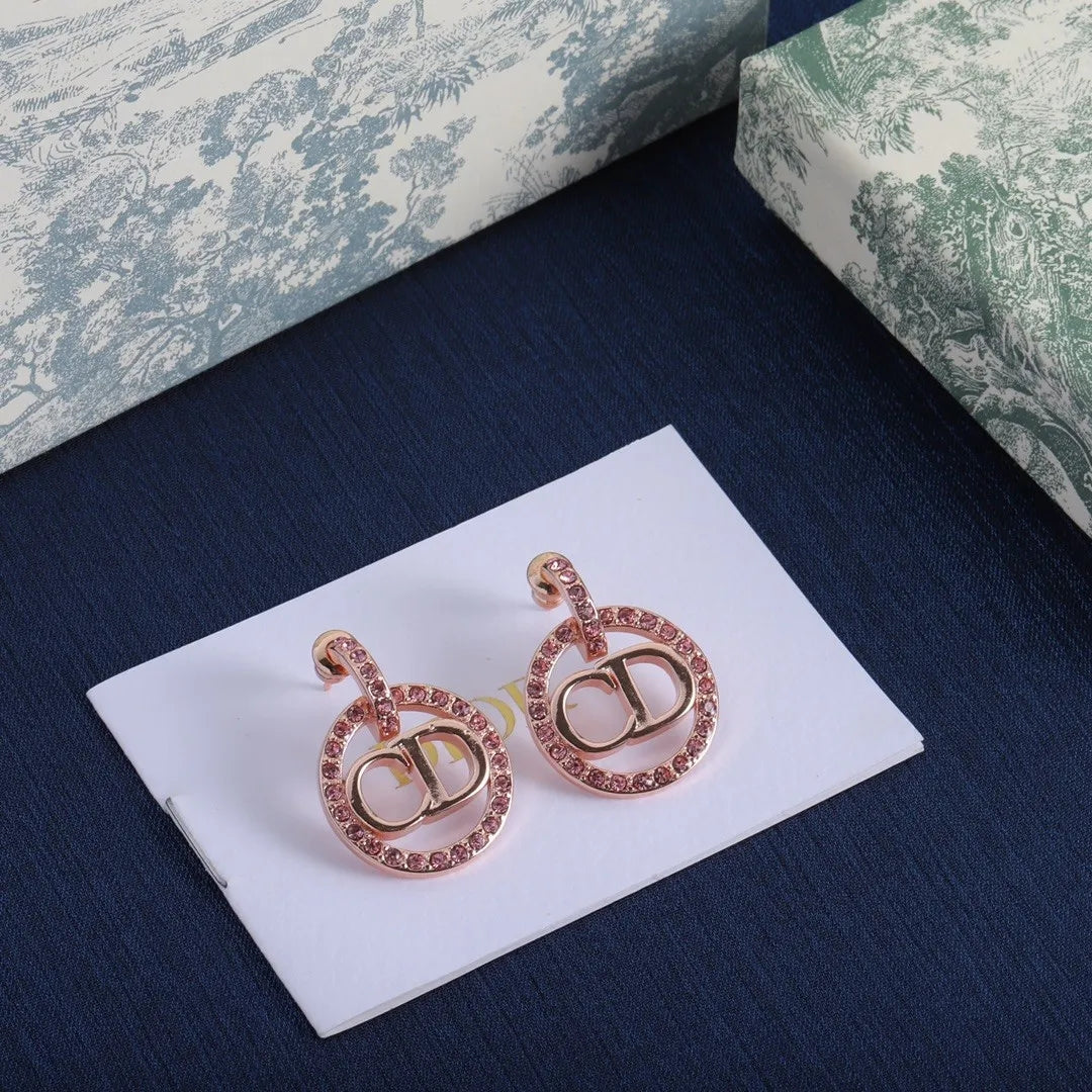 X1N45D15X Popular    Earrings. Bracelets. Necklaces