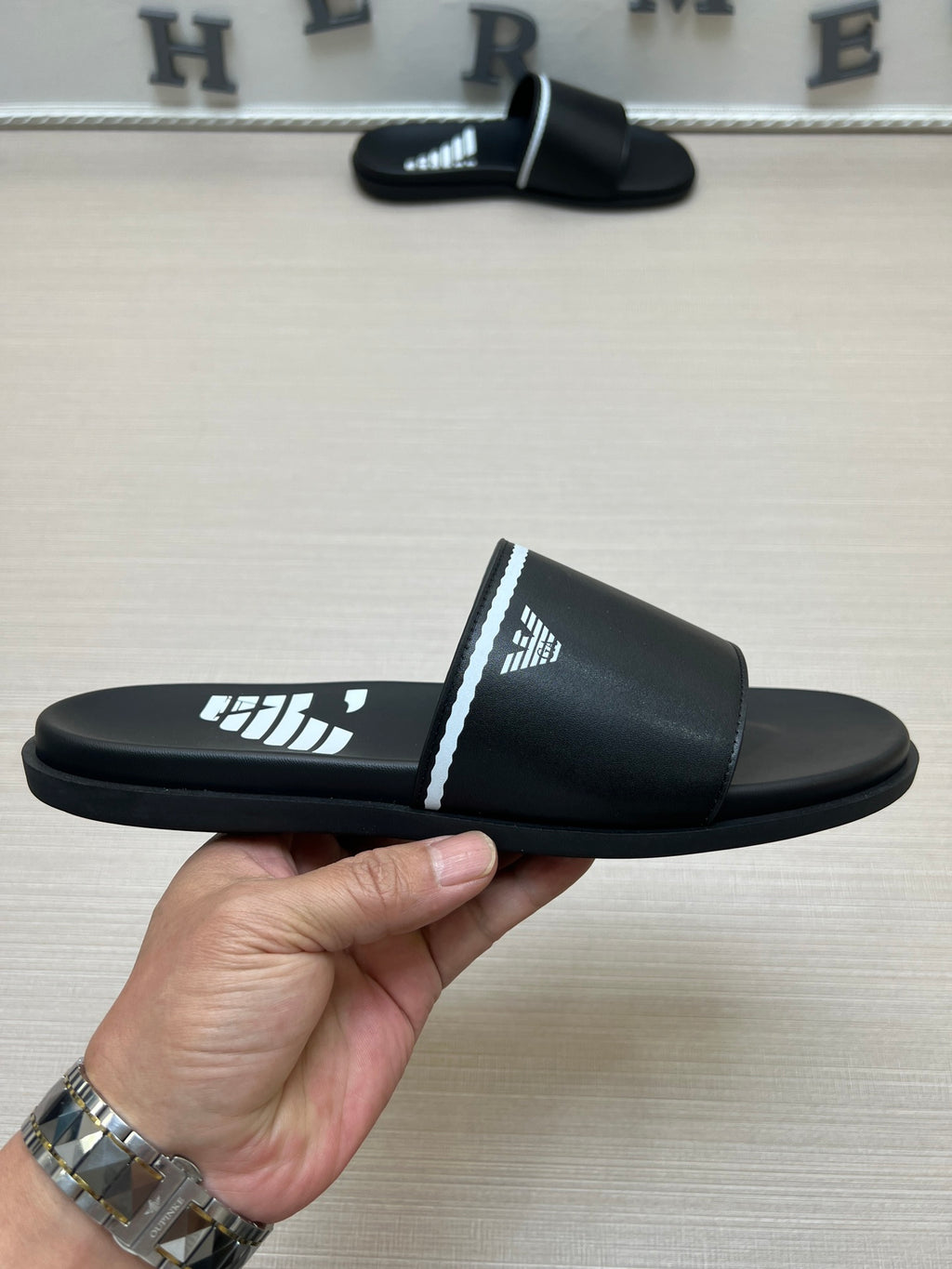 Z5ZA102 Popular slippers