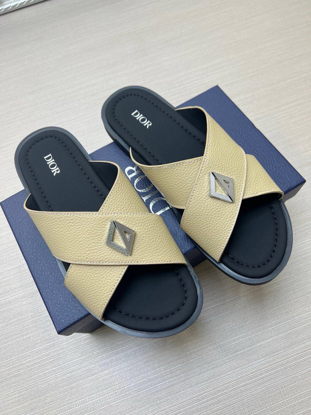 Z5Z35D307 Popular Slippers