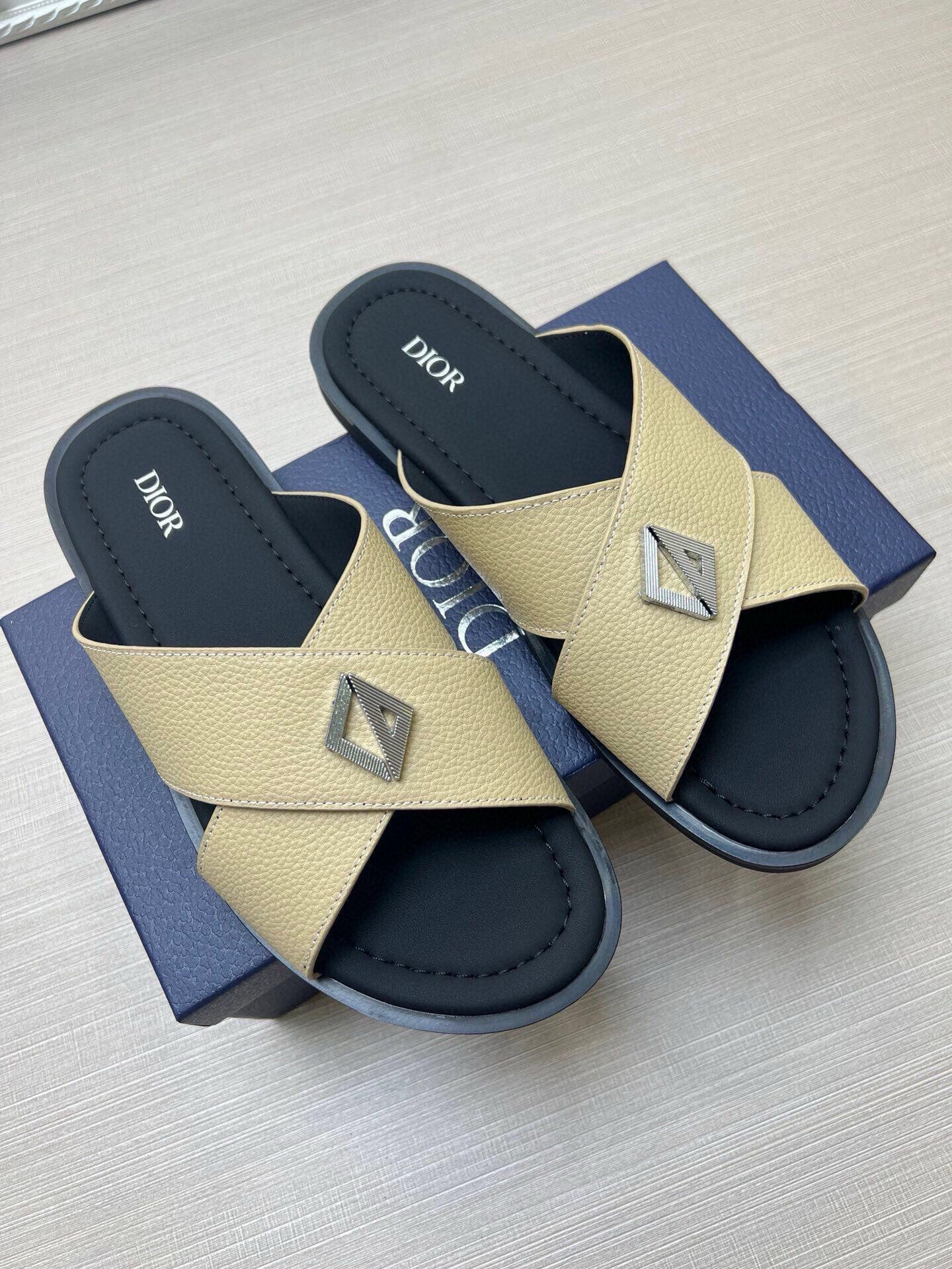 Z5Z35D307 Popular Slippers