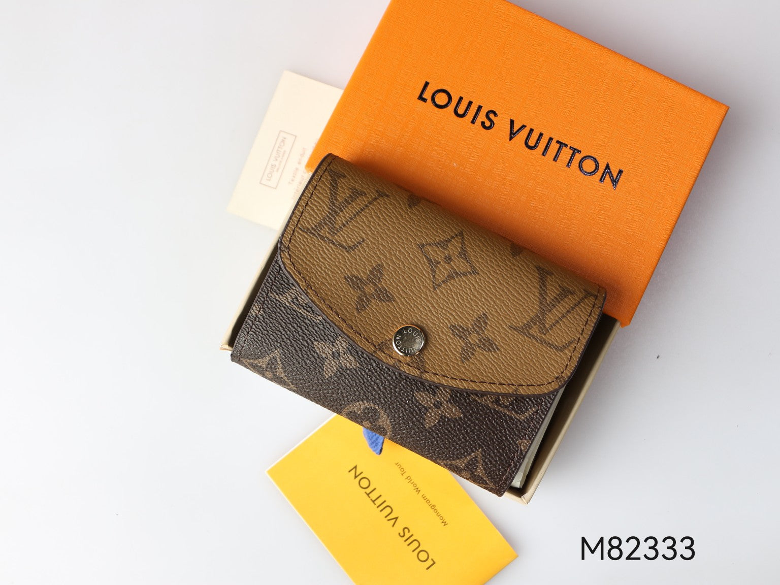 B1R15E124 Popular leather Wallets