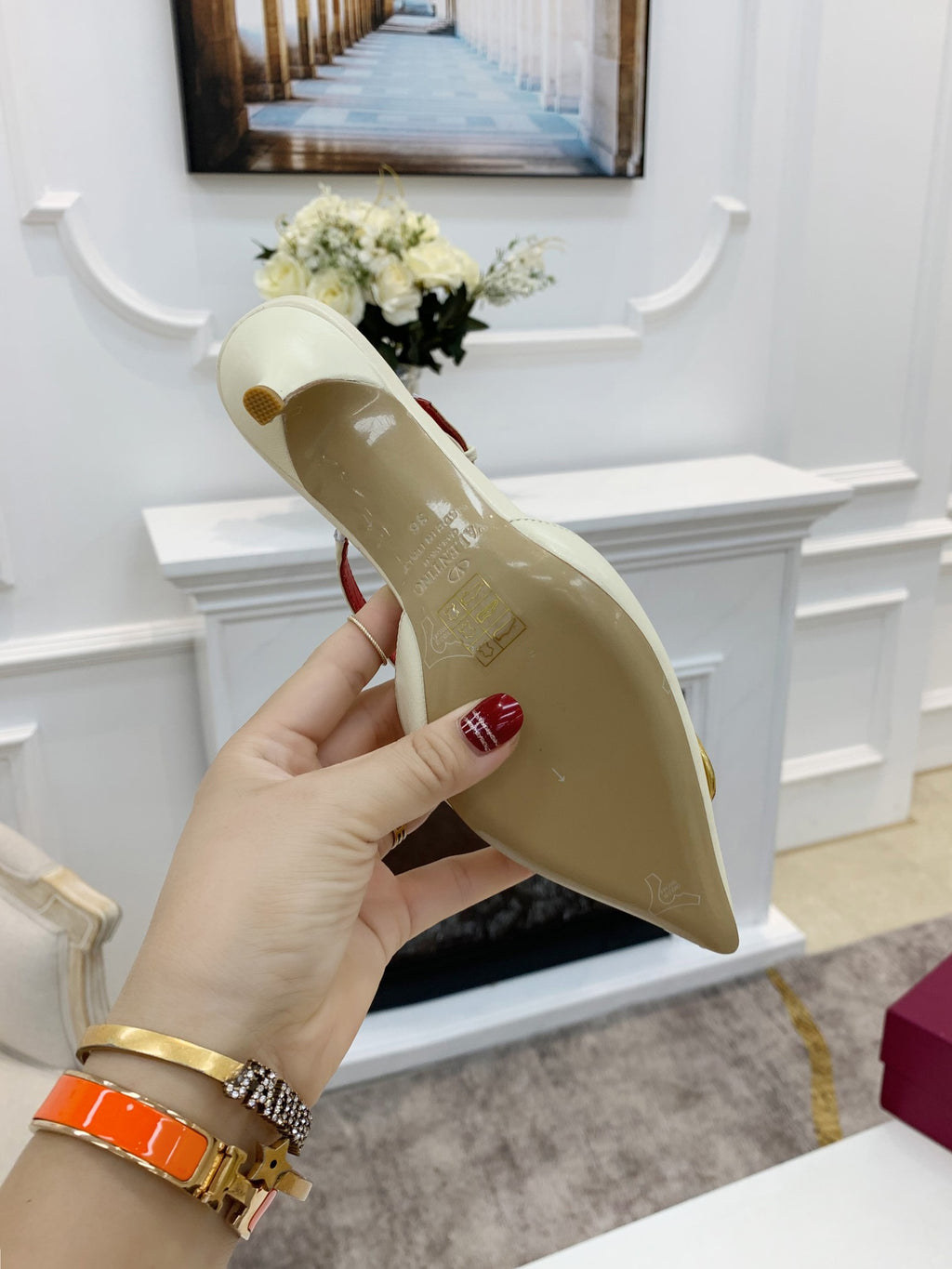 Z2YVL28 Popular leather  High heels