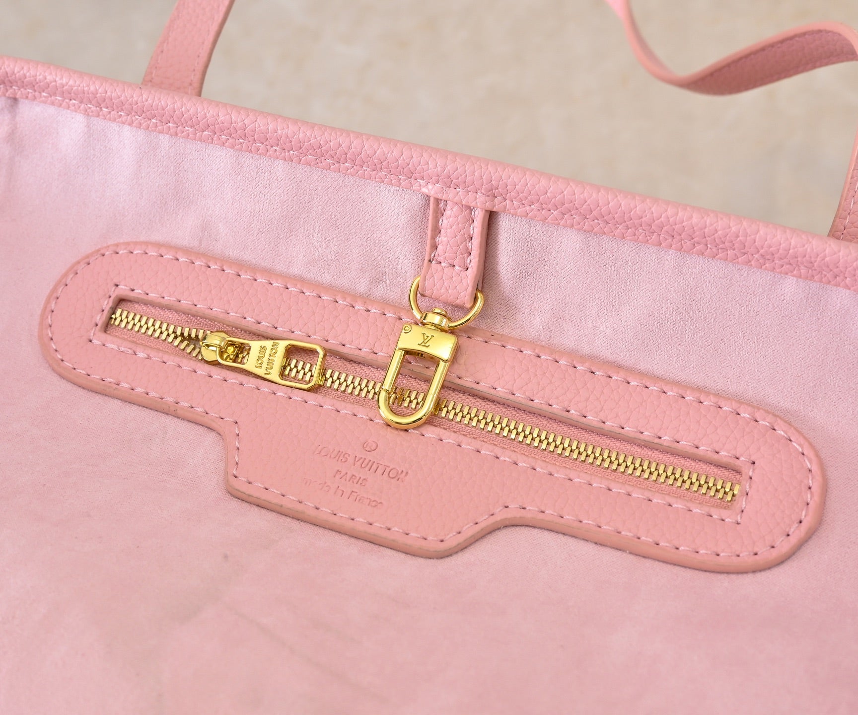 B1P46E91 Popular leather bag