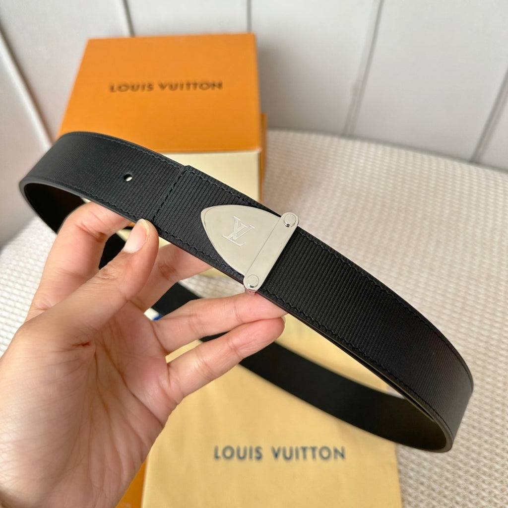 P1Q64E136 Popular  High quality belt With full package
