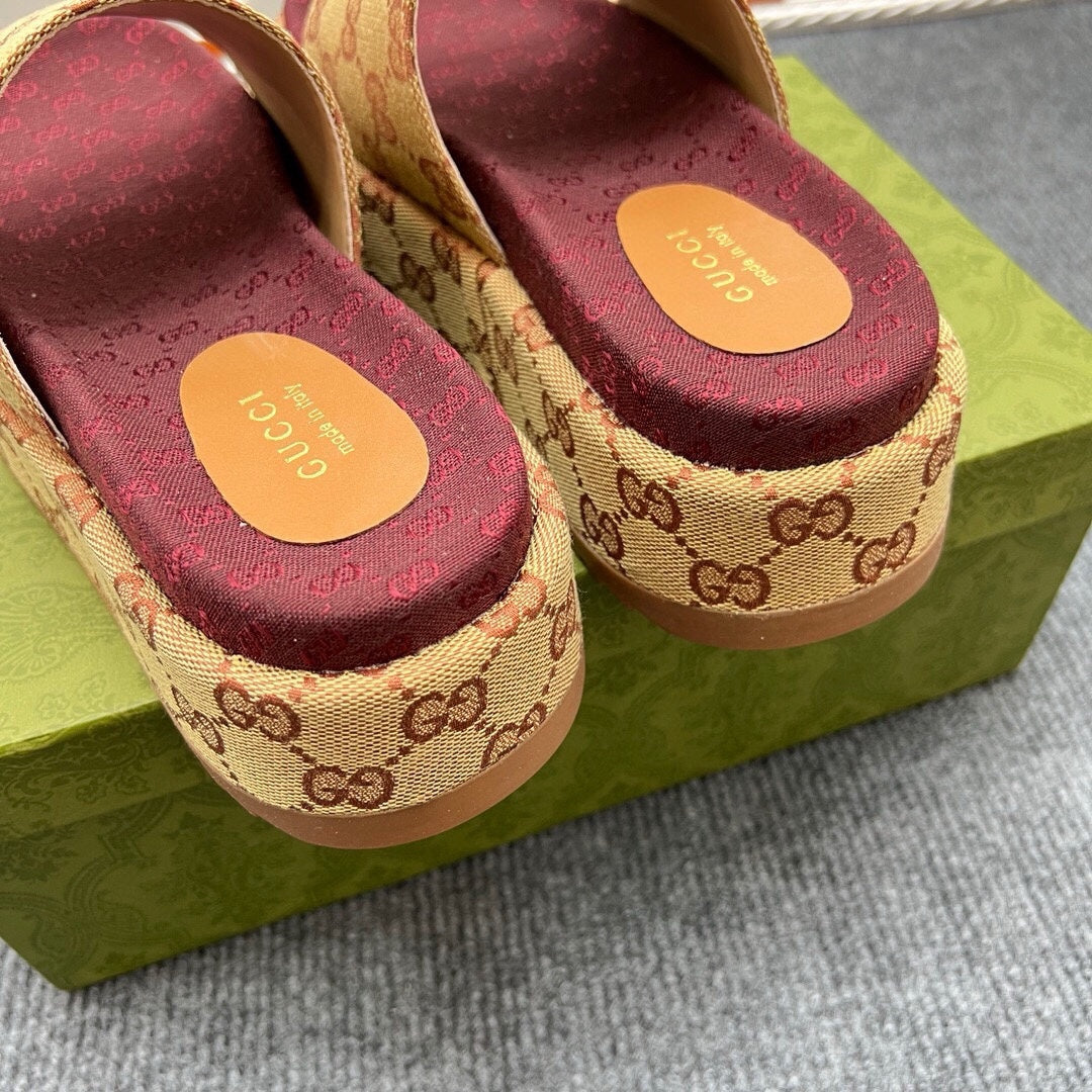 Z5ZB122 Popular slippers  Sole thickness 5.5cm
