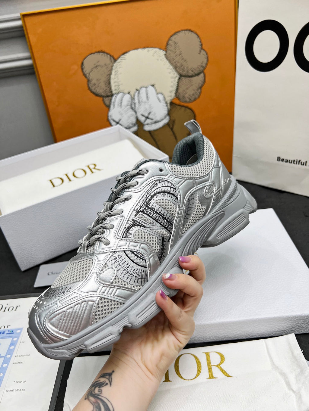 Z2Q105D311 Popular high-quality Shoes