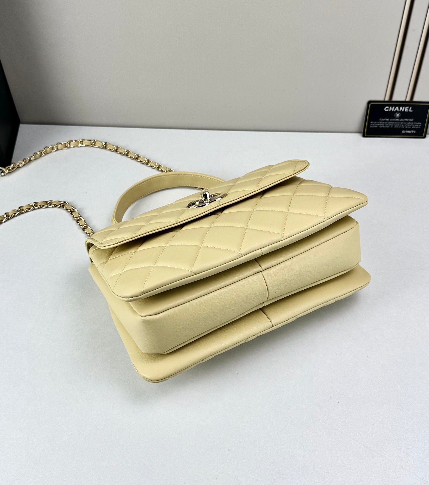B1X76C8  Popular leather bag