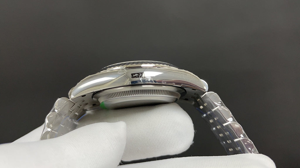 L1R36L1 Popular Watches