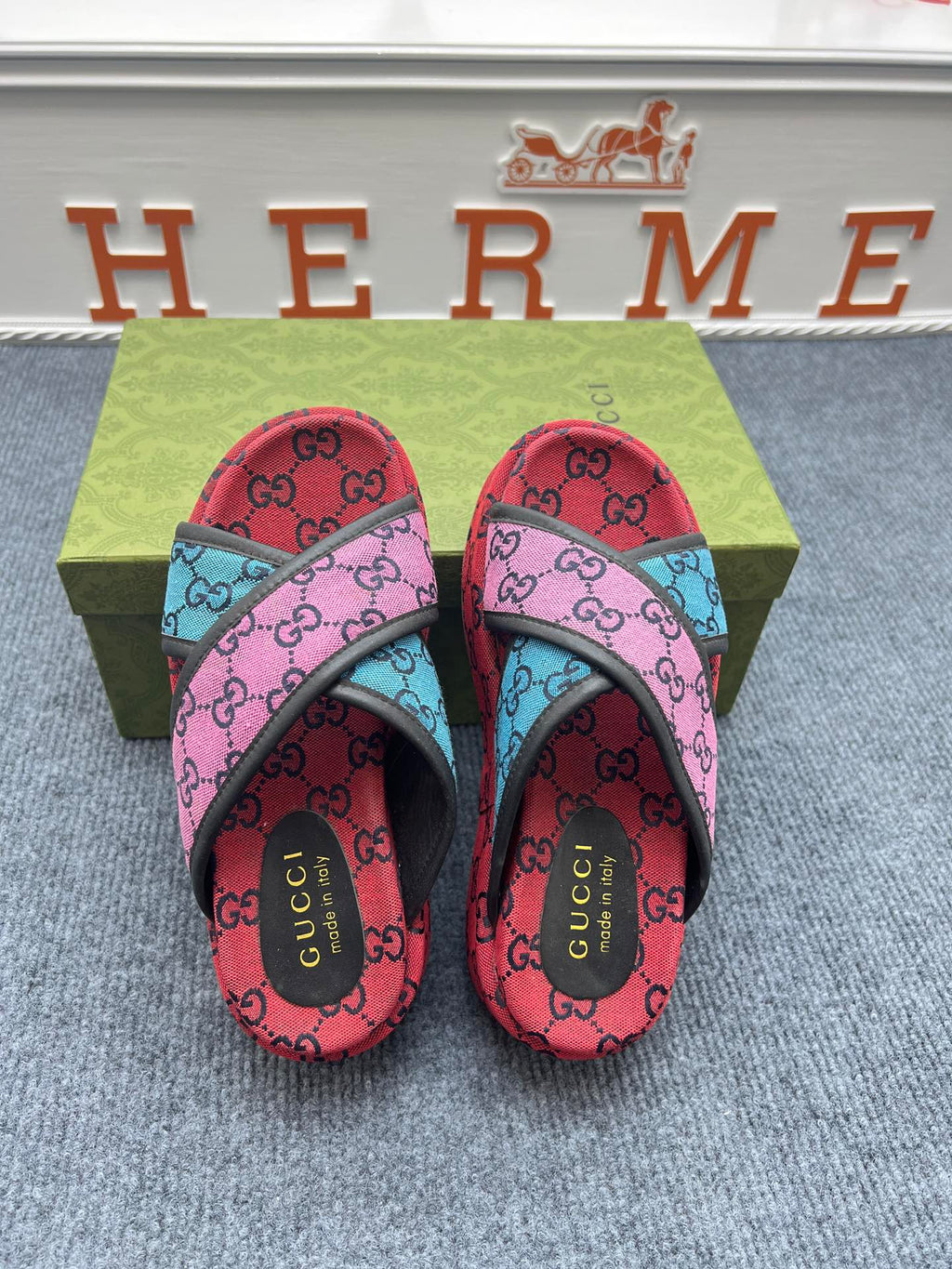Z5YB69 Popular Slippers
