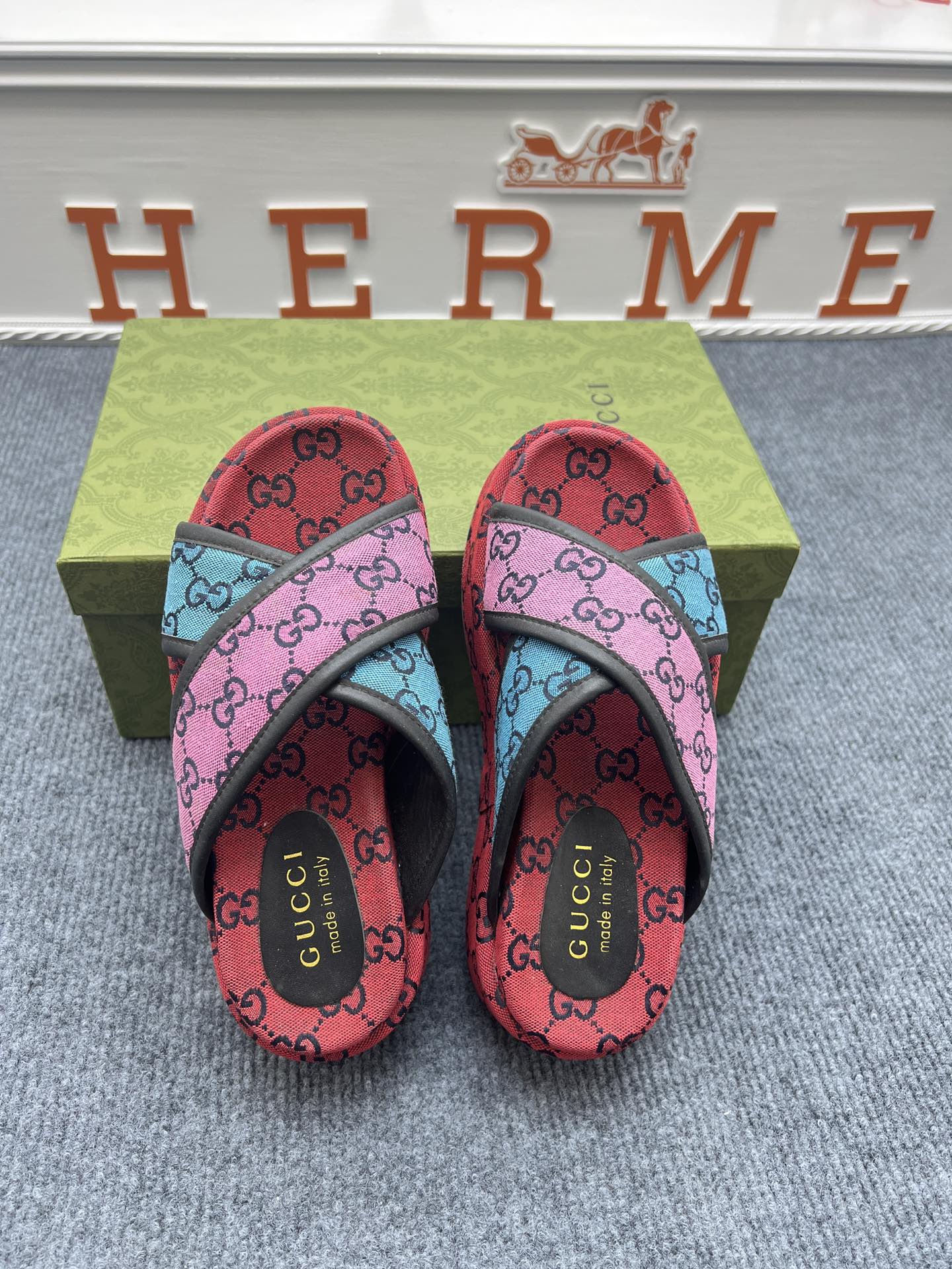 Z5YB69 Popular Slippers
