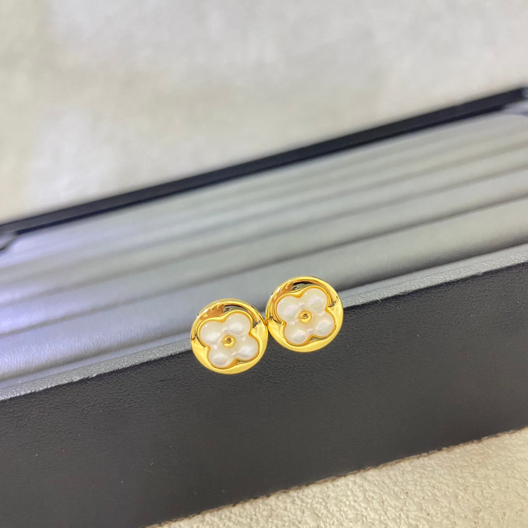 X5N76E59E Popular Earrings(mini flower)
