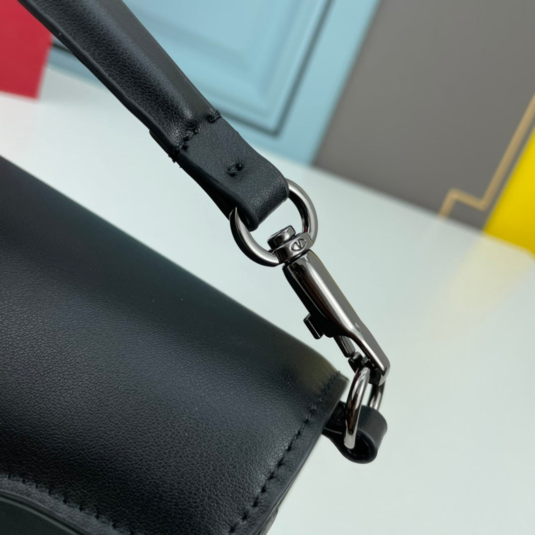 B1W35VL114 Popular  leather bag