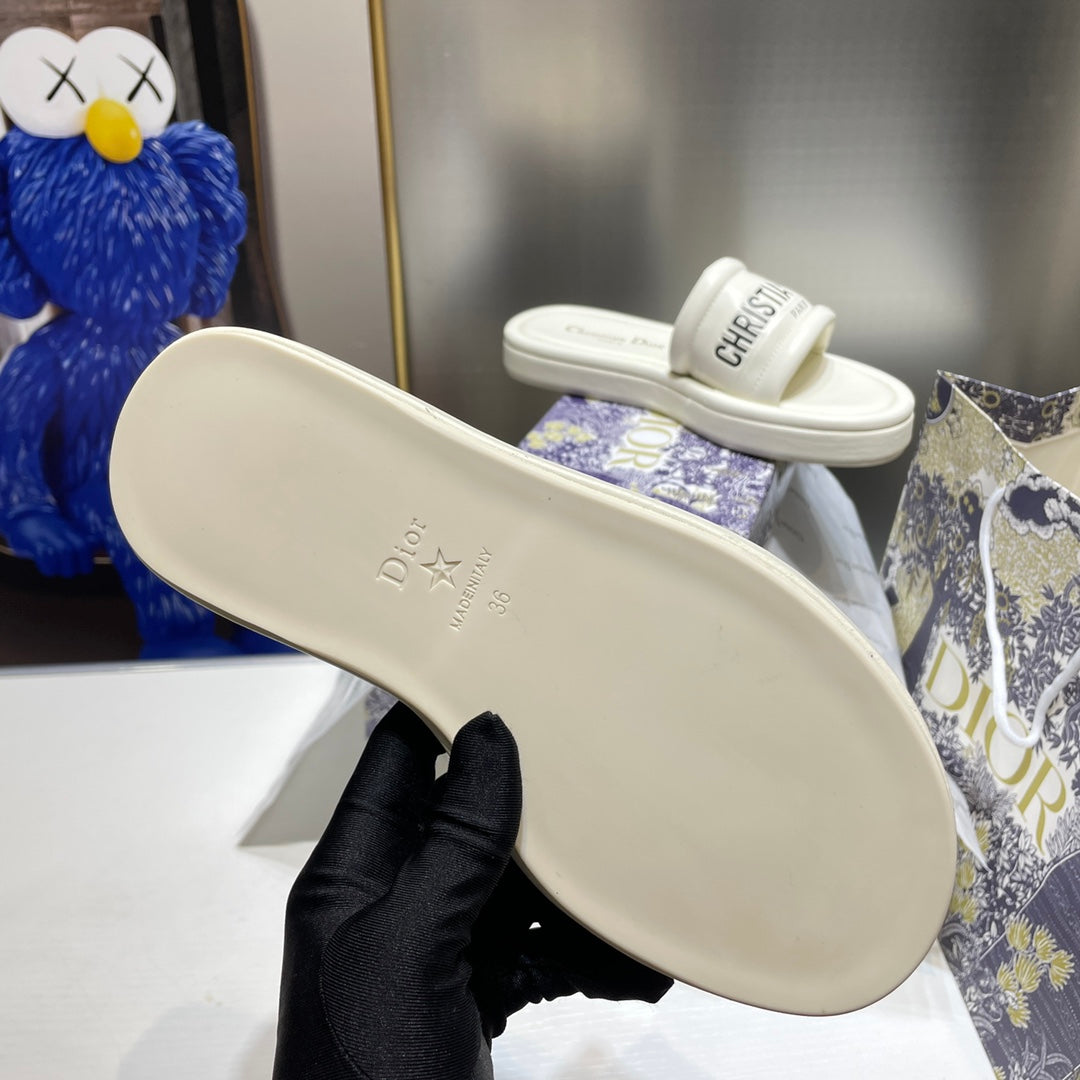 Z1Z54D76 Popular slippers