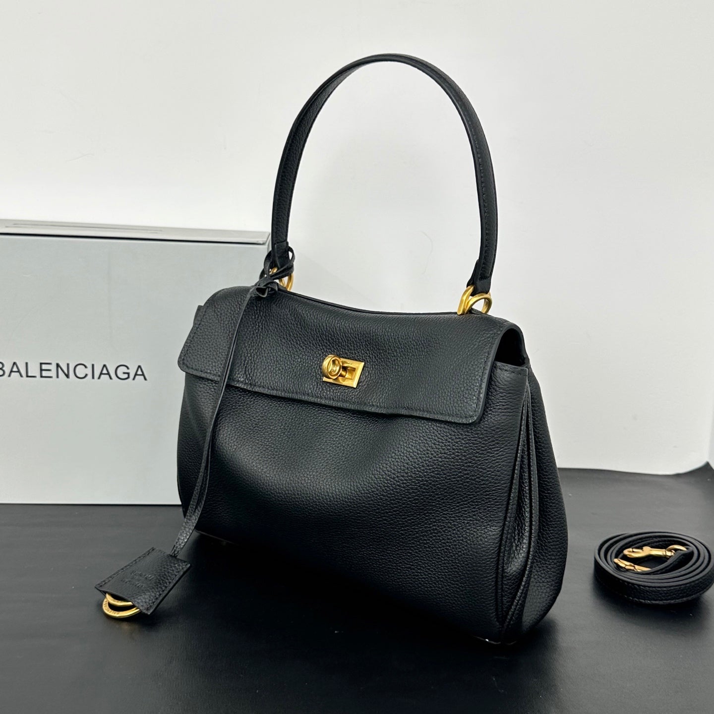 B1X56J31 Popular high-quality leather bag
