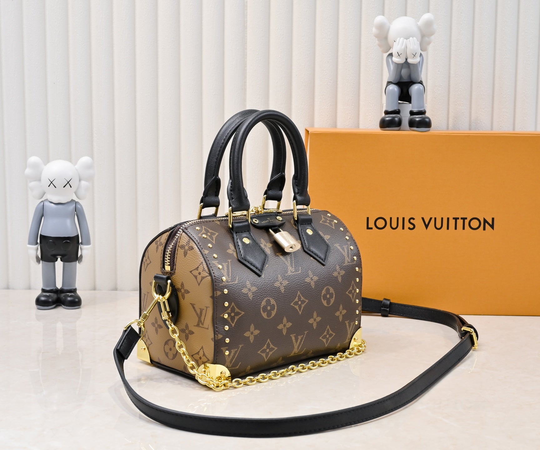 B1N36E5 Popular leather bag