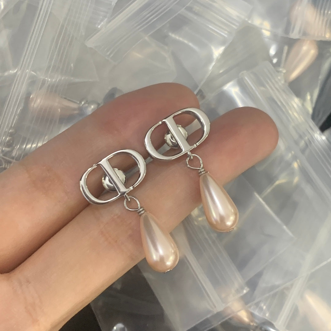 X1Z94D779E Popular Earrings