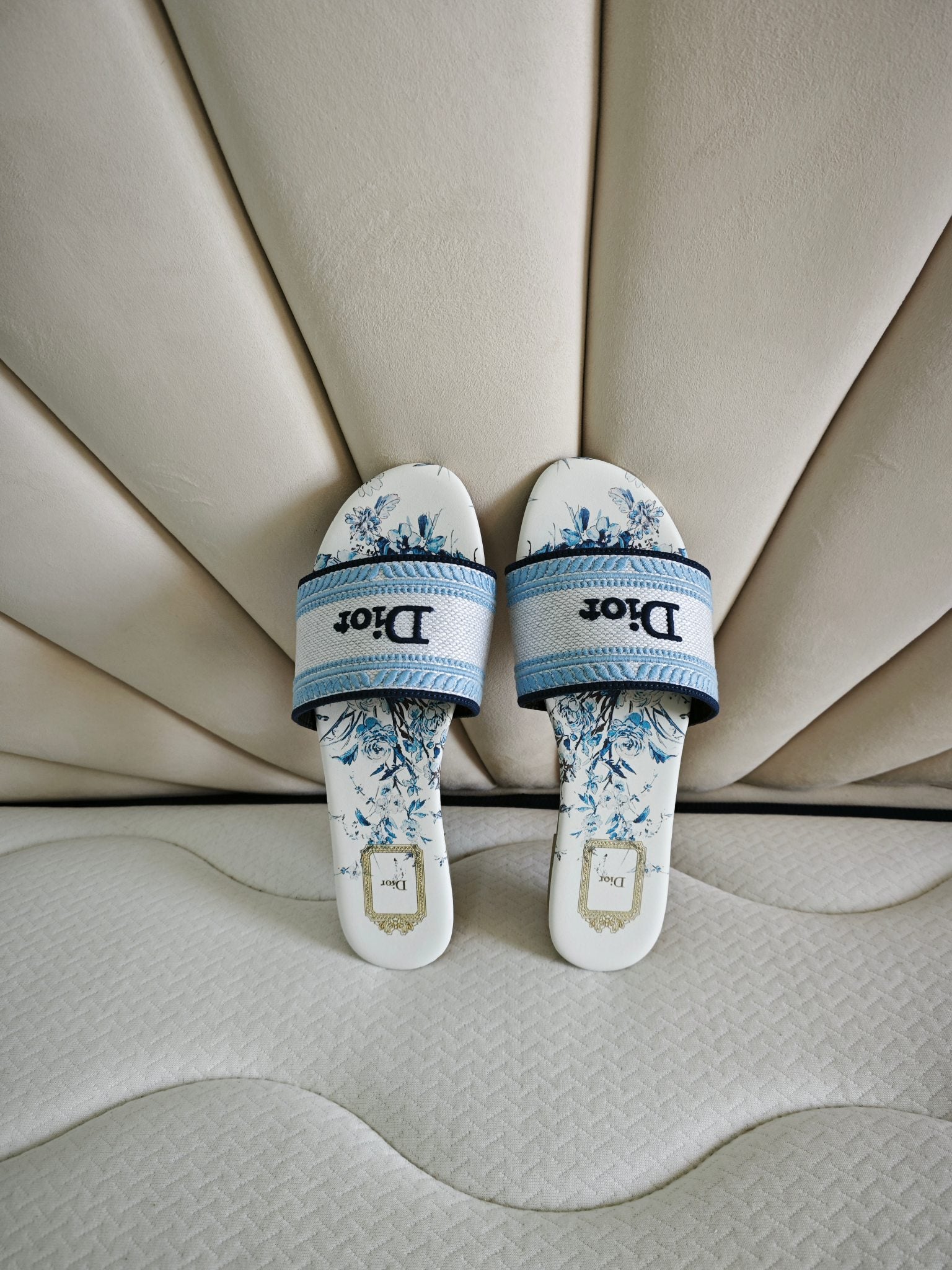Z2R76D4 Popular high-quality Shoes