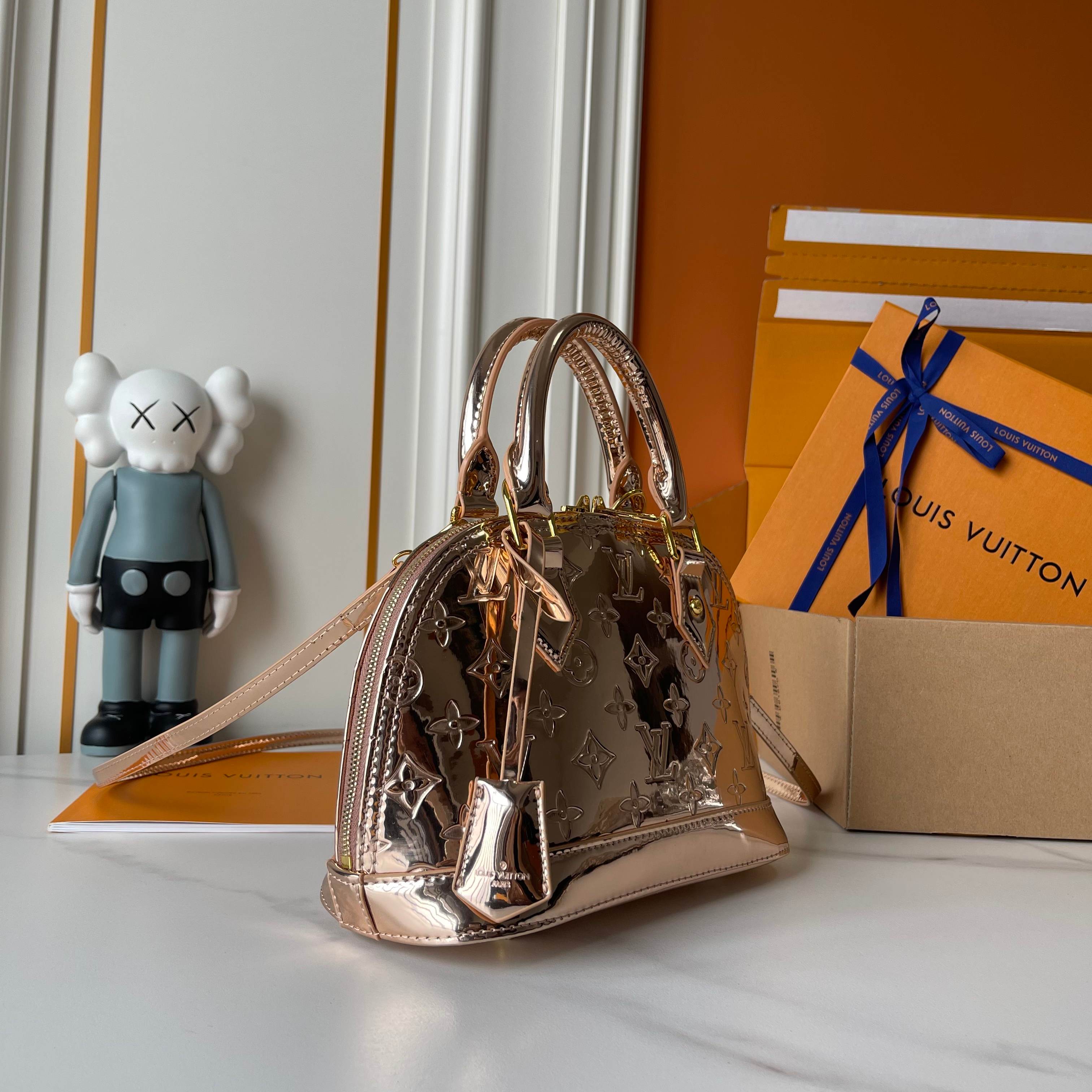 B1P46E86 Popular leather bag