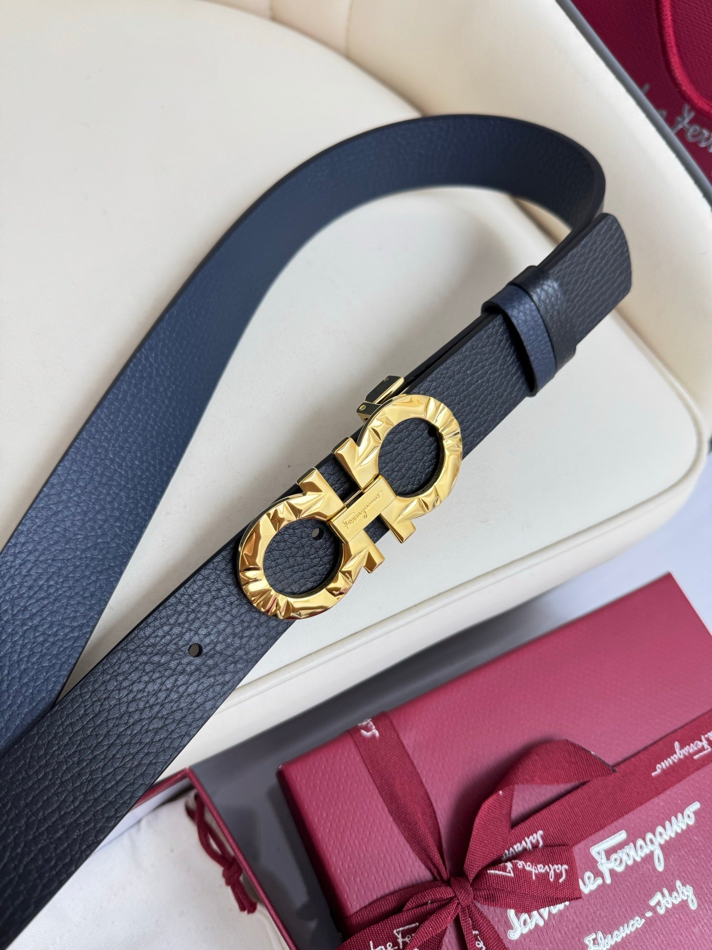 P1Q115A12 Popular High quality belt With full package