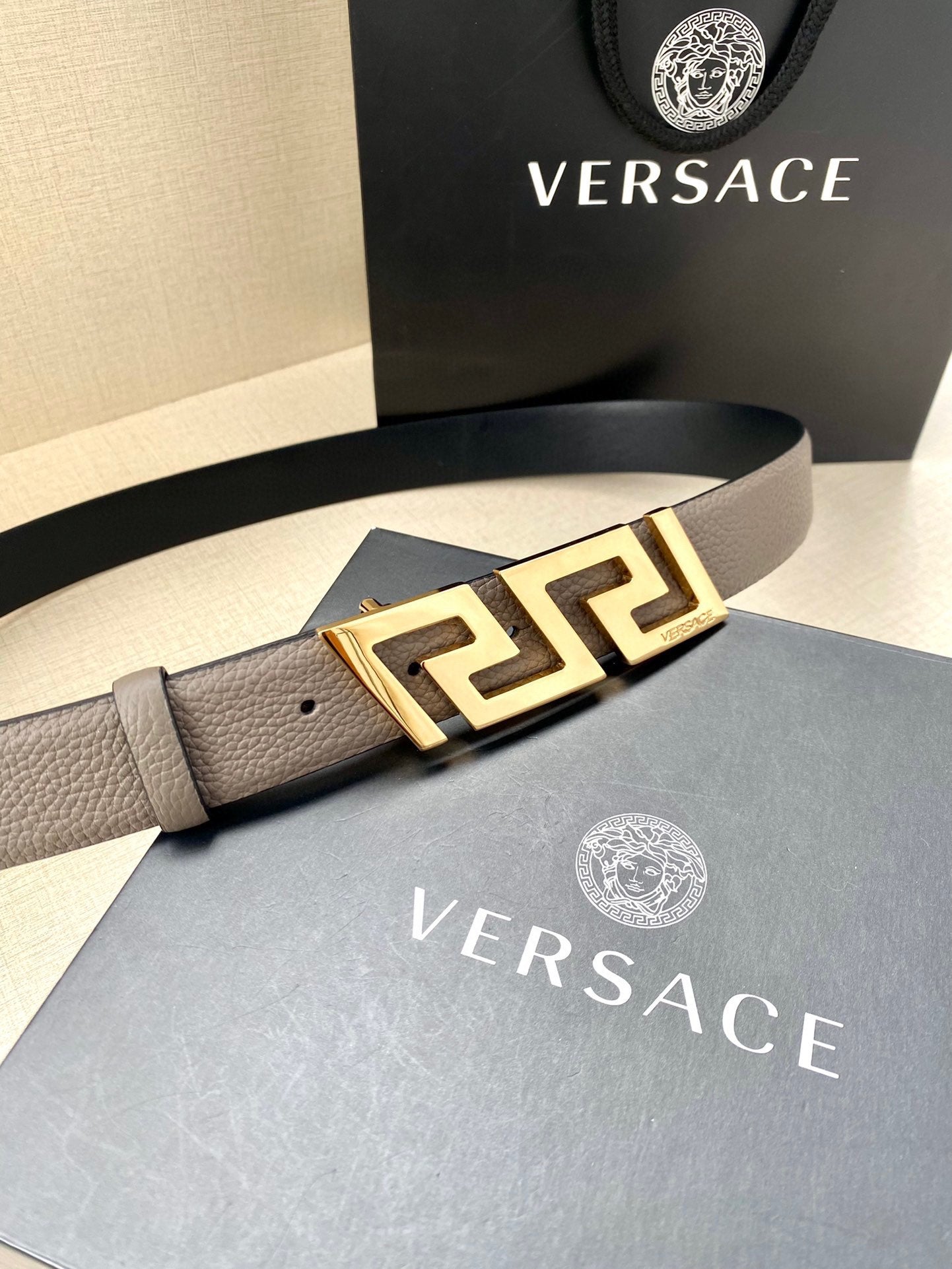 P1W15V166 Popular   High quality belt With full package