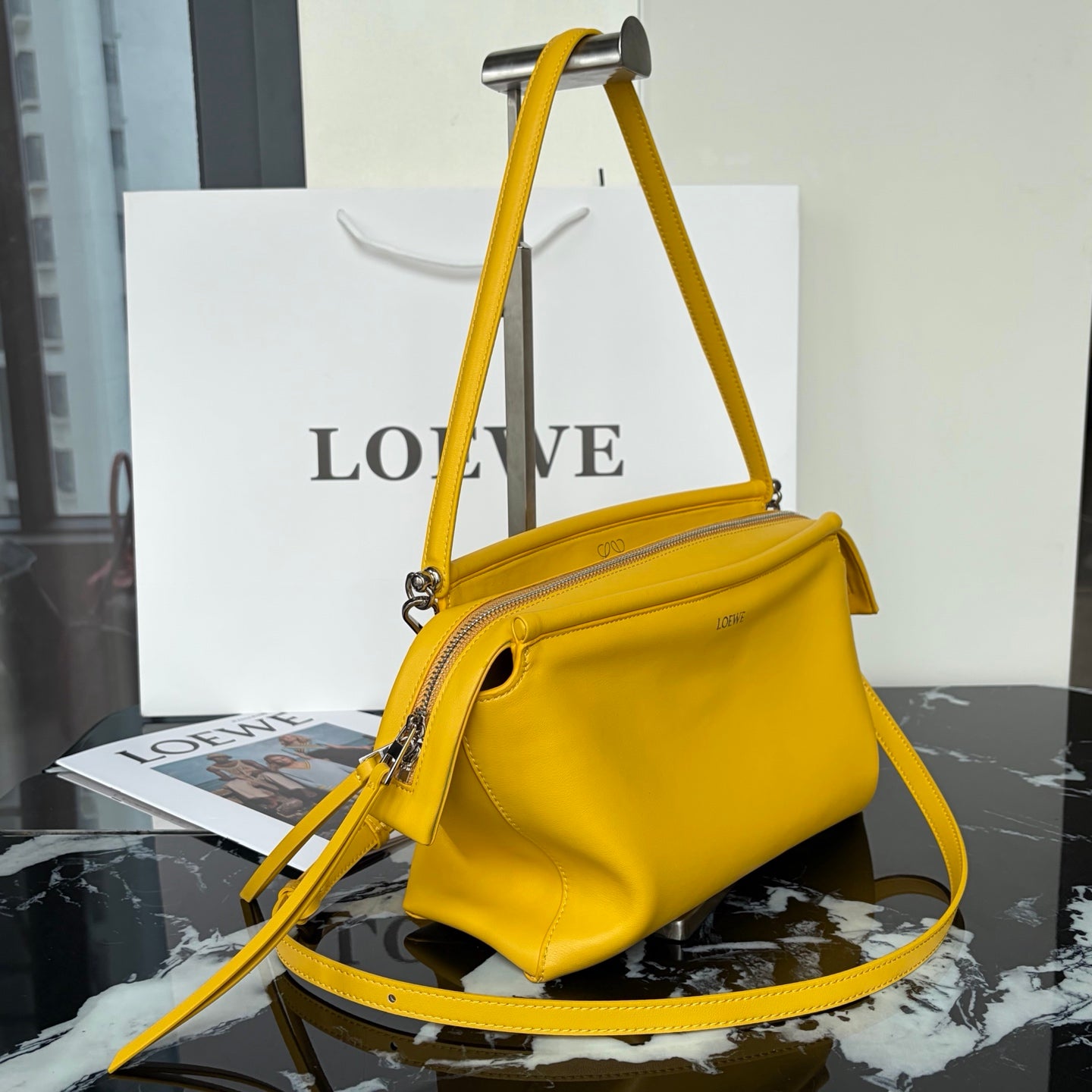 B1R66A15 Popular leather bag