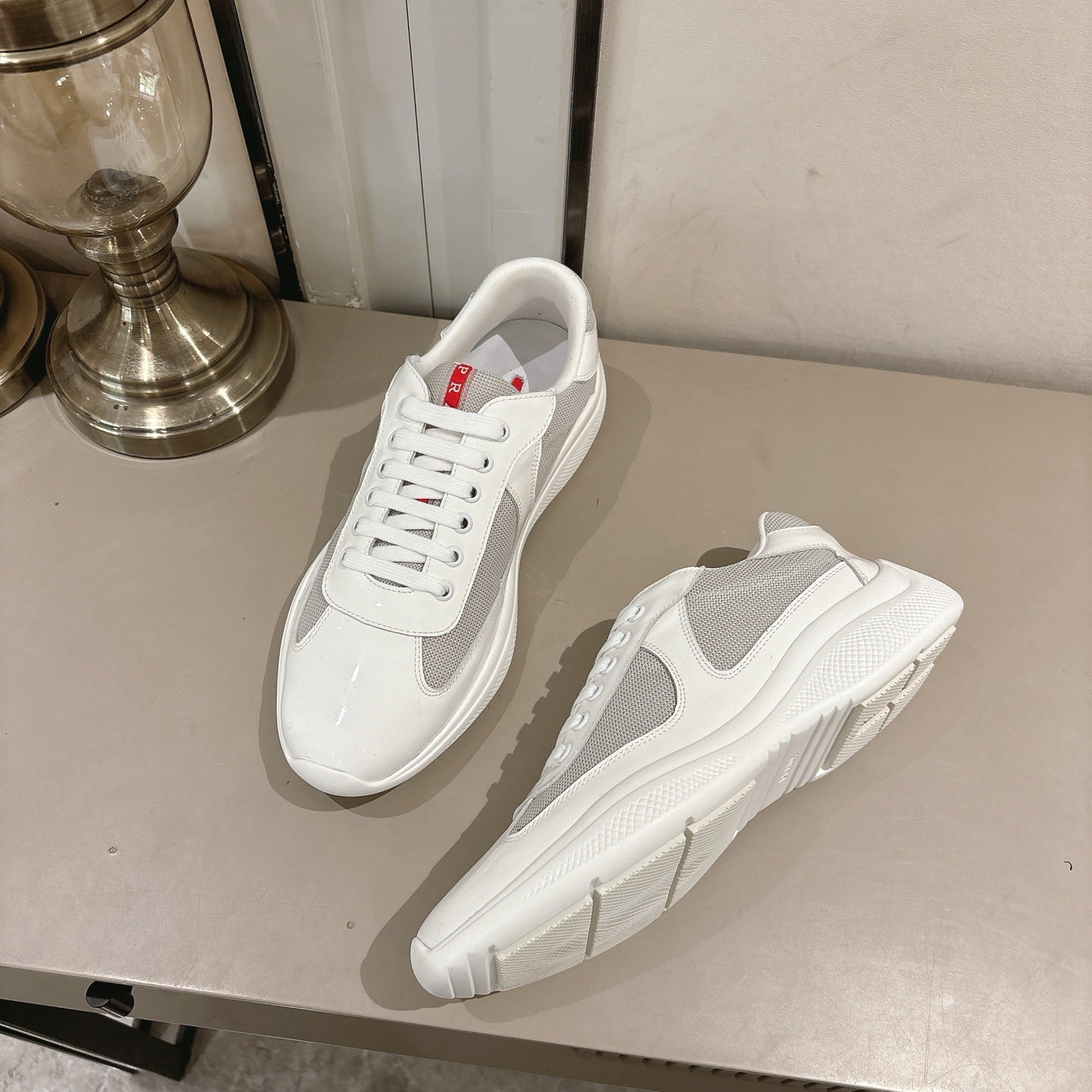 Z2Q95P12  Popular high-quality shoes