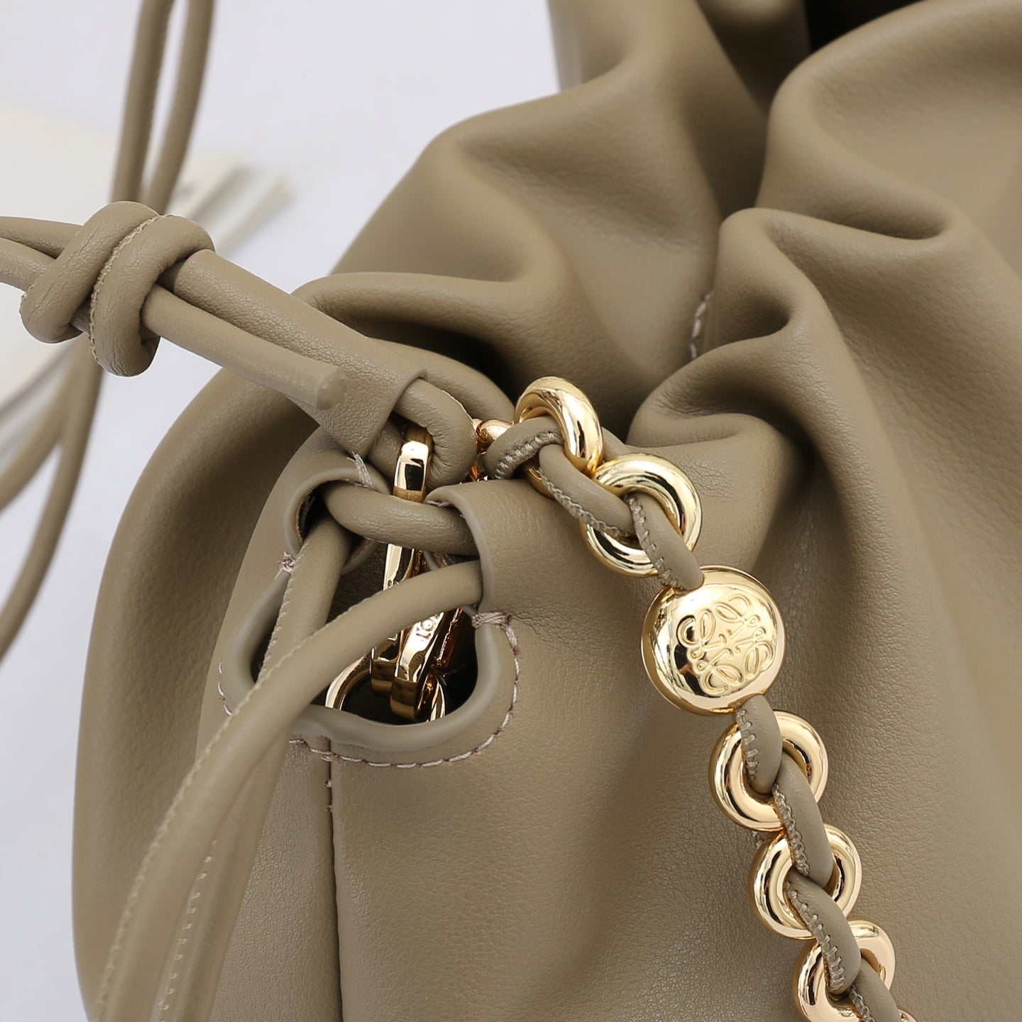 B1R66A9 Popular leather bag
