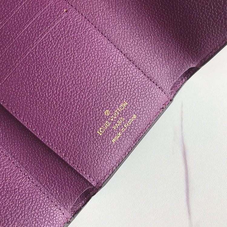 B1P20E10 Popular leather wallets