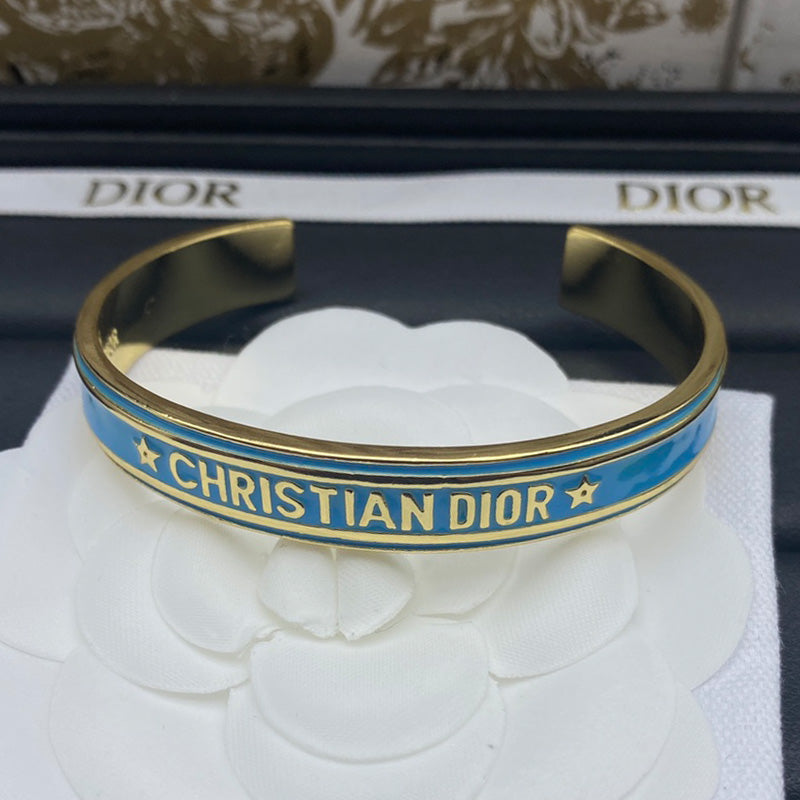 X1Y93D469K  Popular Bracelets
