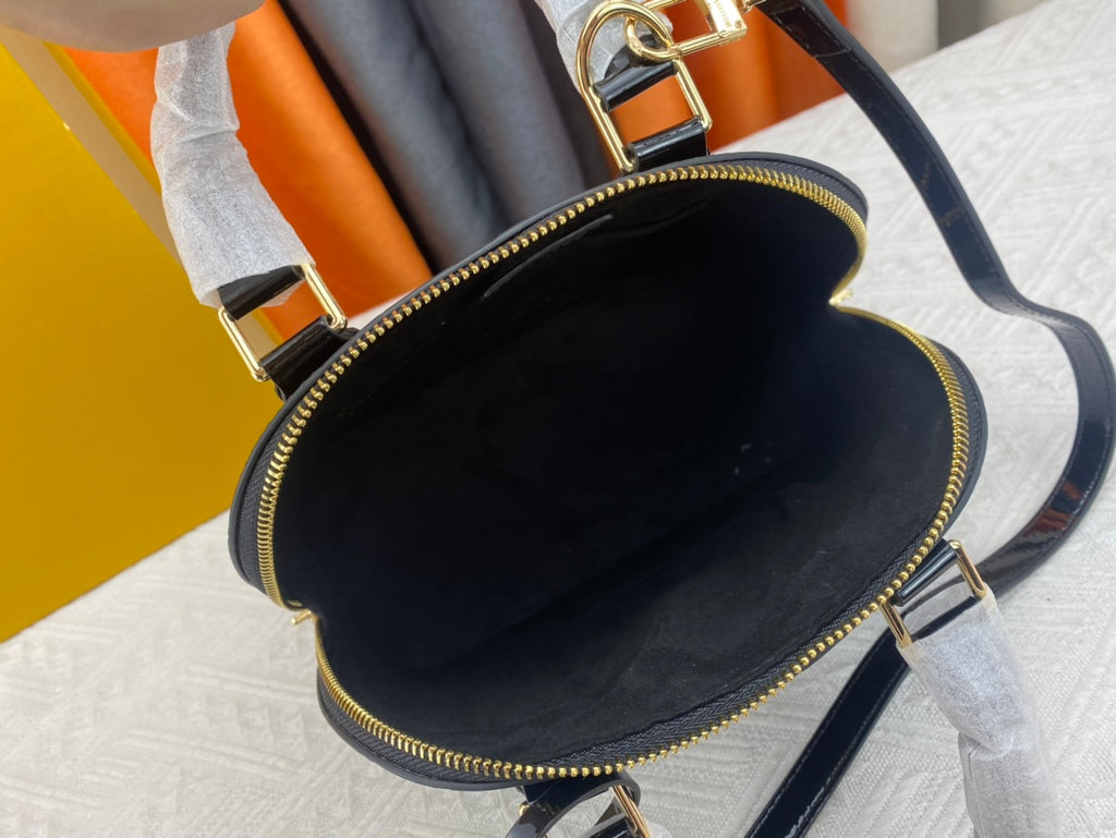 B1N165E97 Popular  leather bag
