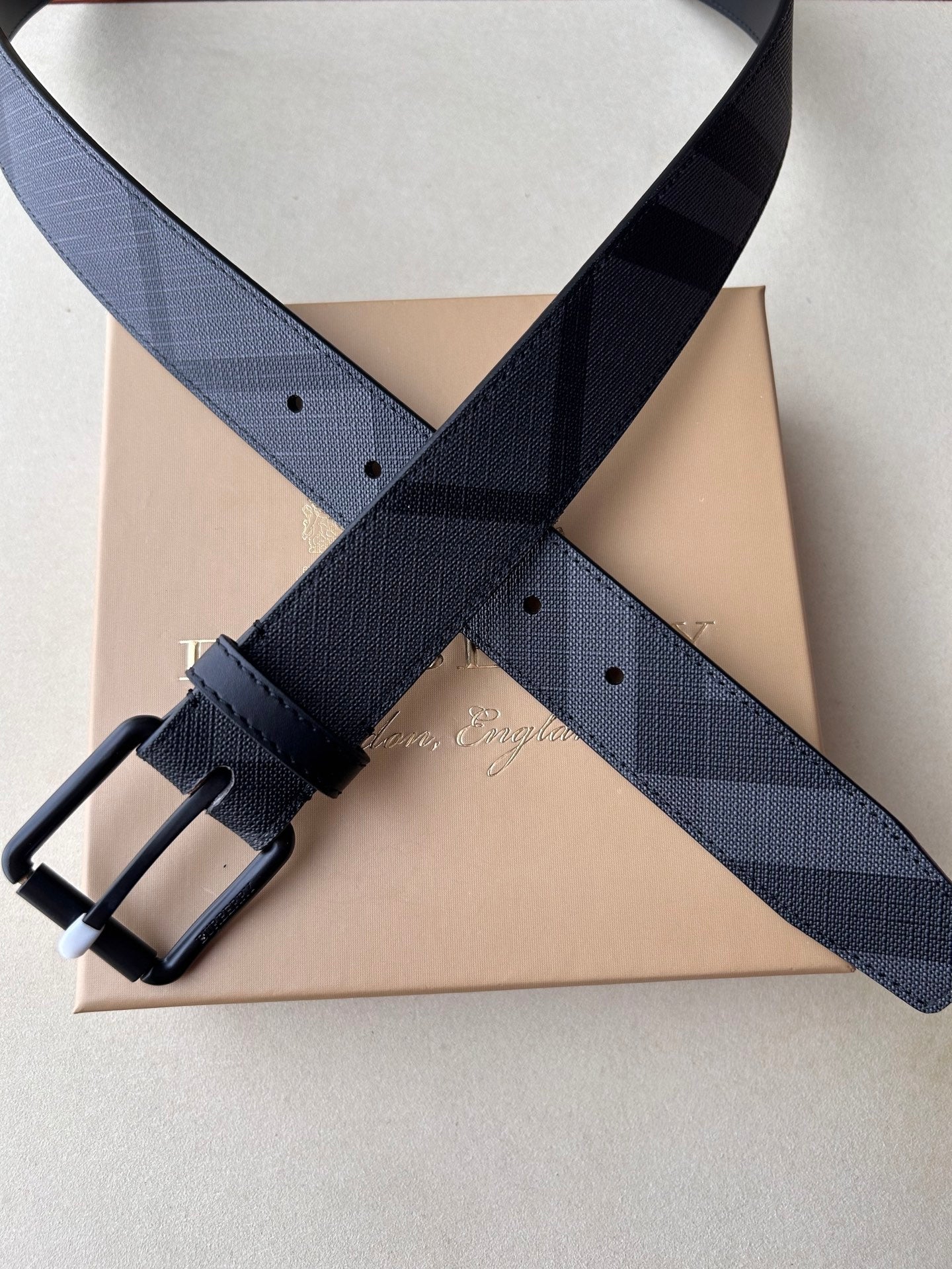 P1Q115R8 Popular High quality belt With full package