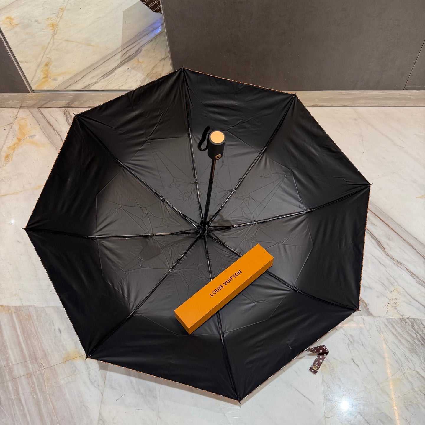 J1N46E1 Popular UV resistant umbrella
